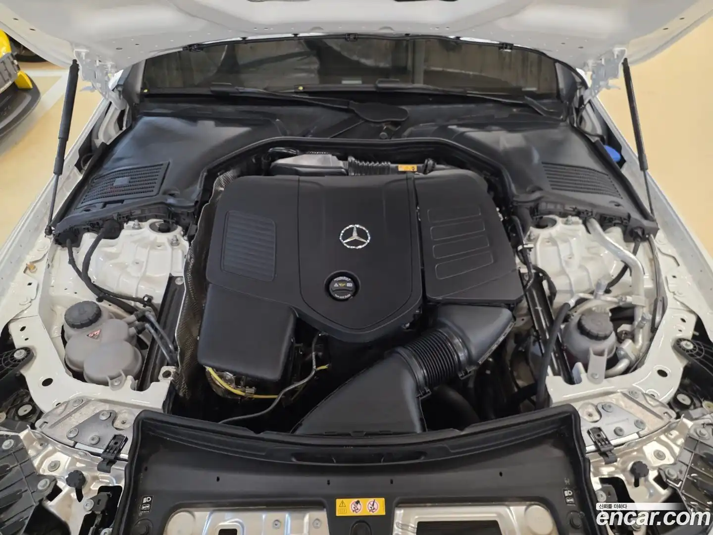 CLE-Class Mercedes-Benz 2026.0-INNER-007