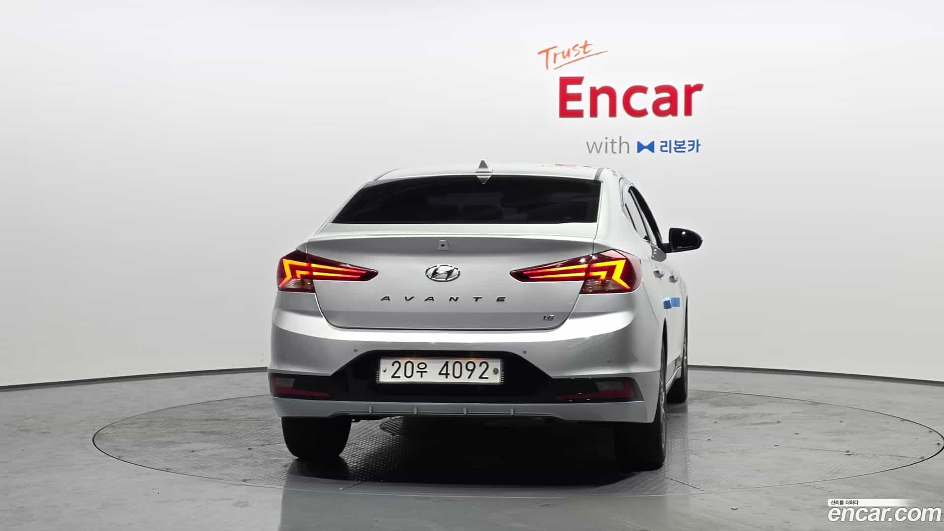 AVANTE Hyundai 2019.2-OUTER-004