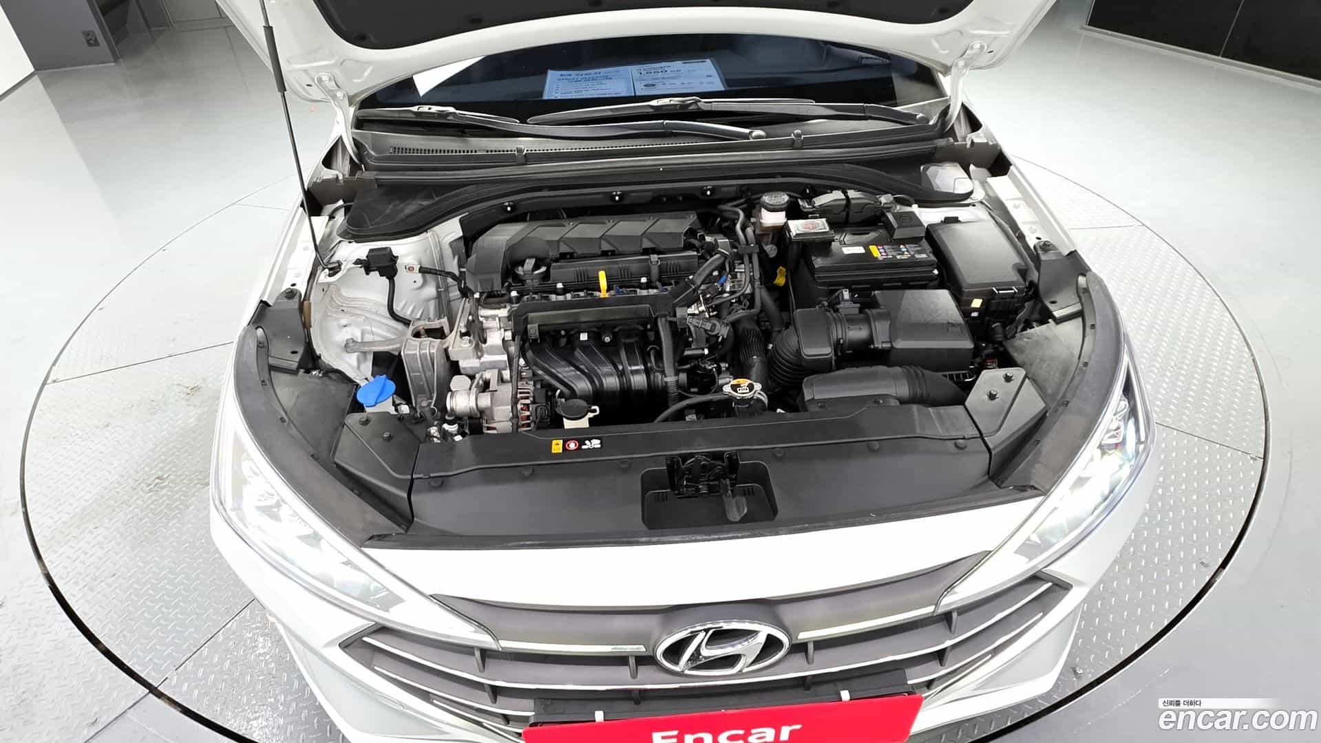 AVANTE Hyundai 2019.2-OUTER-006