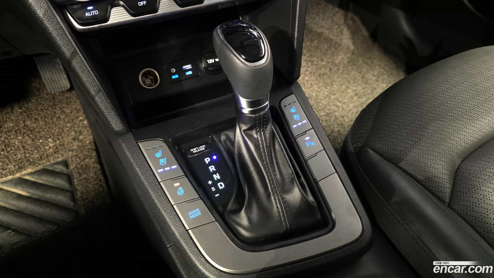 AVANTE Hyundai 2019.2-INNER-009