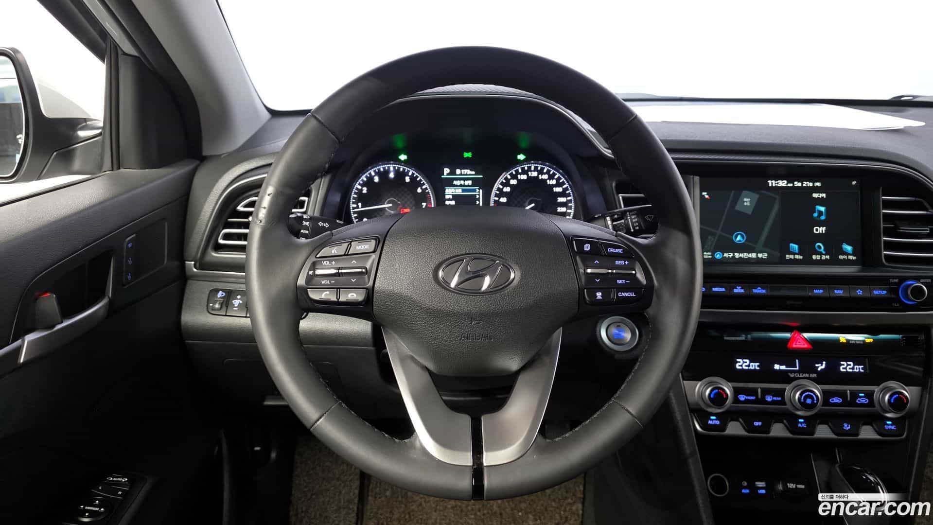 AVANTE Hyundai 2019.2-OPTION-016