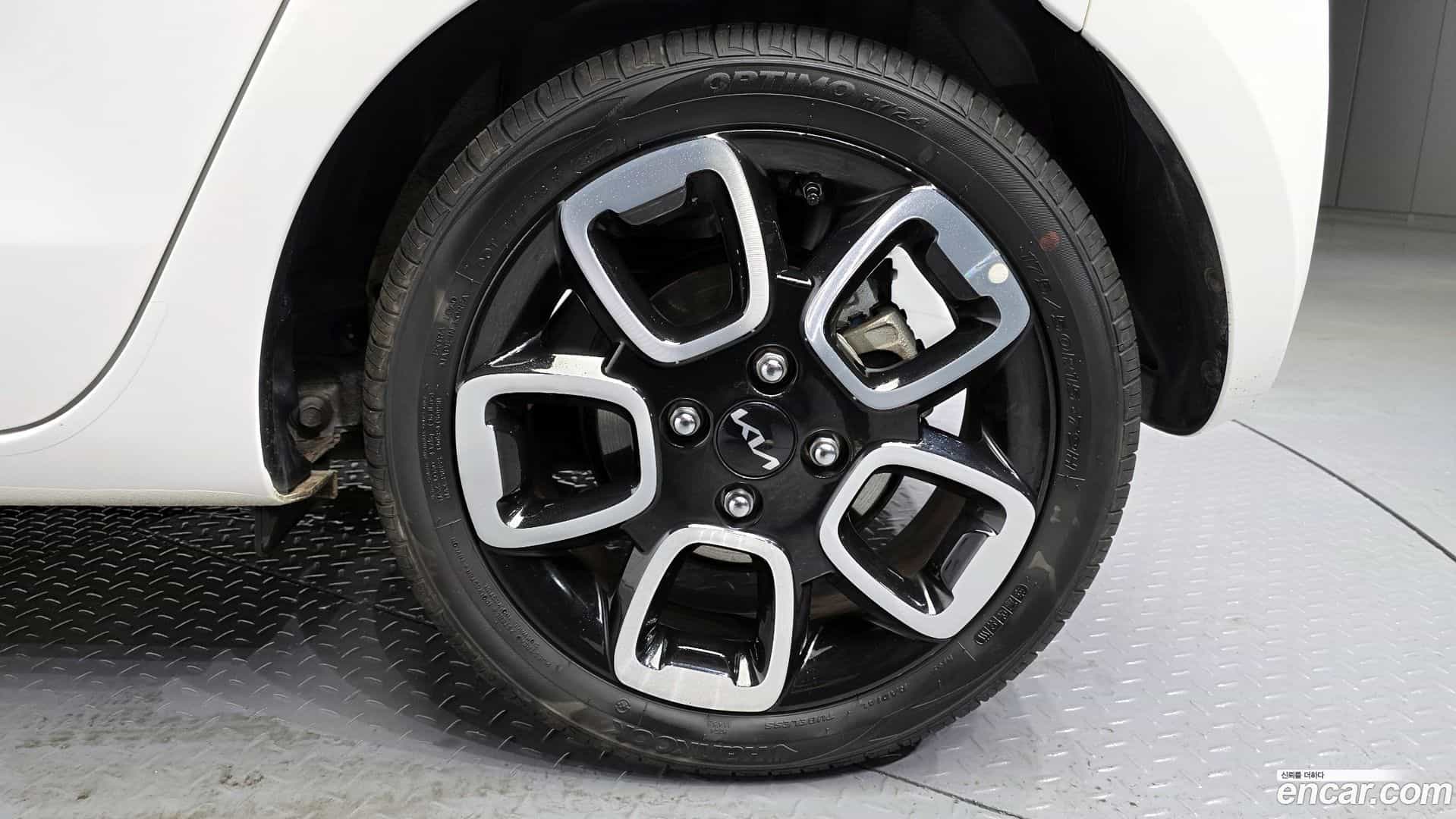 RAY Kia 2022.6-OUTER-005