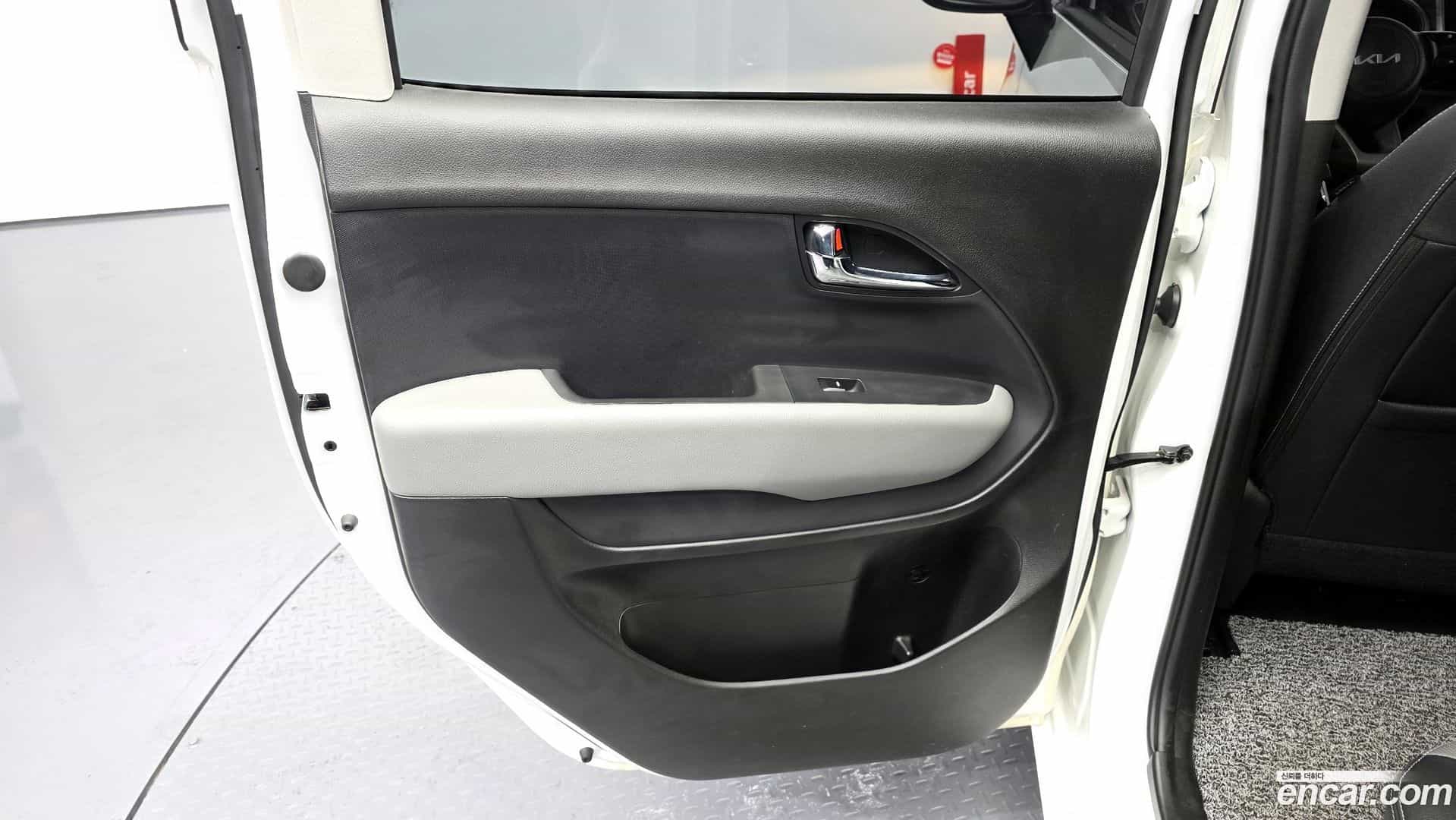 RAY Kia 2022.6-INNER-034
