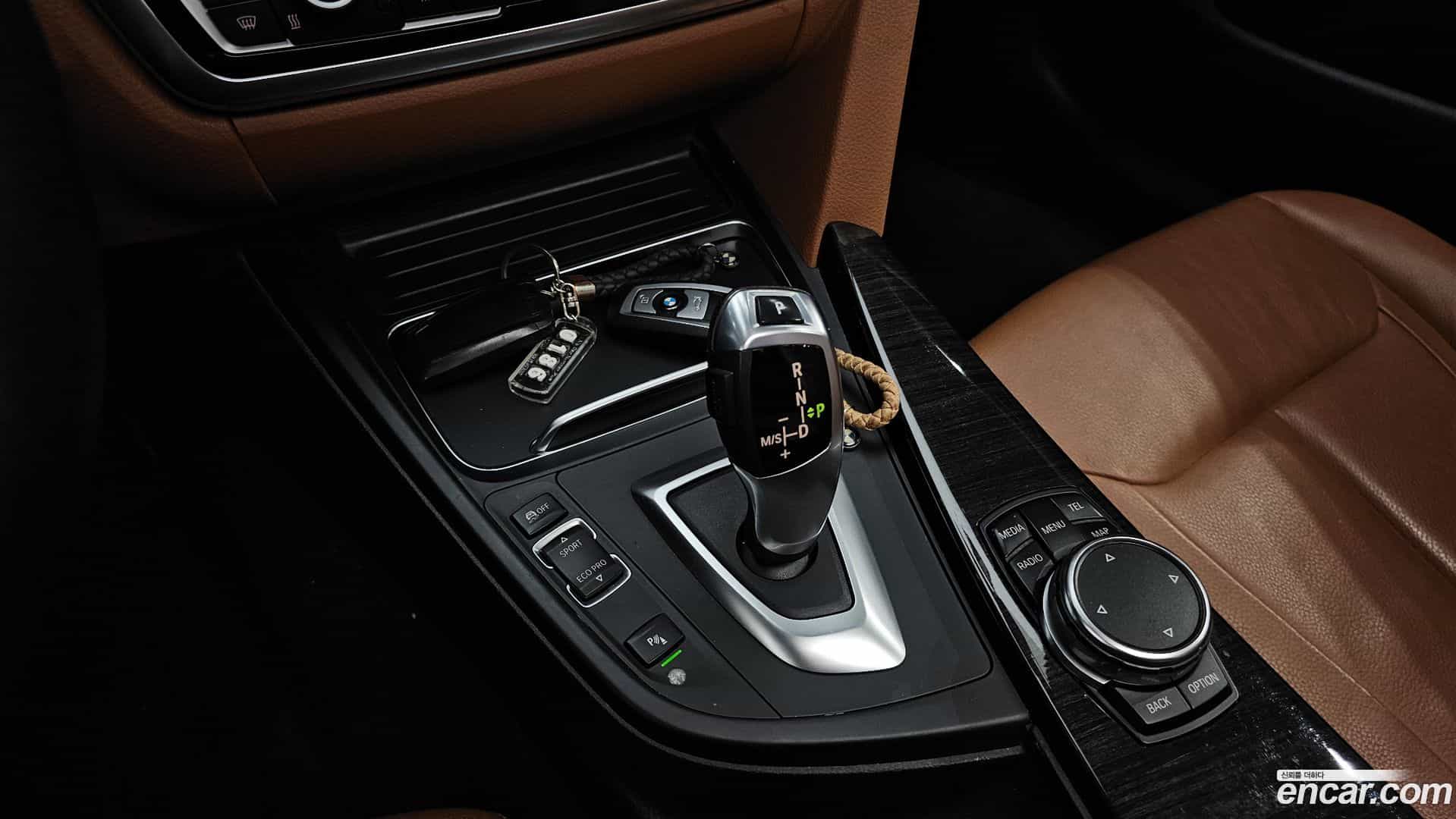 4-Series BMW 2015.11-INNER-009