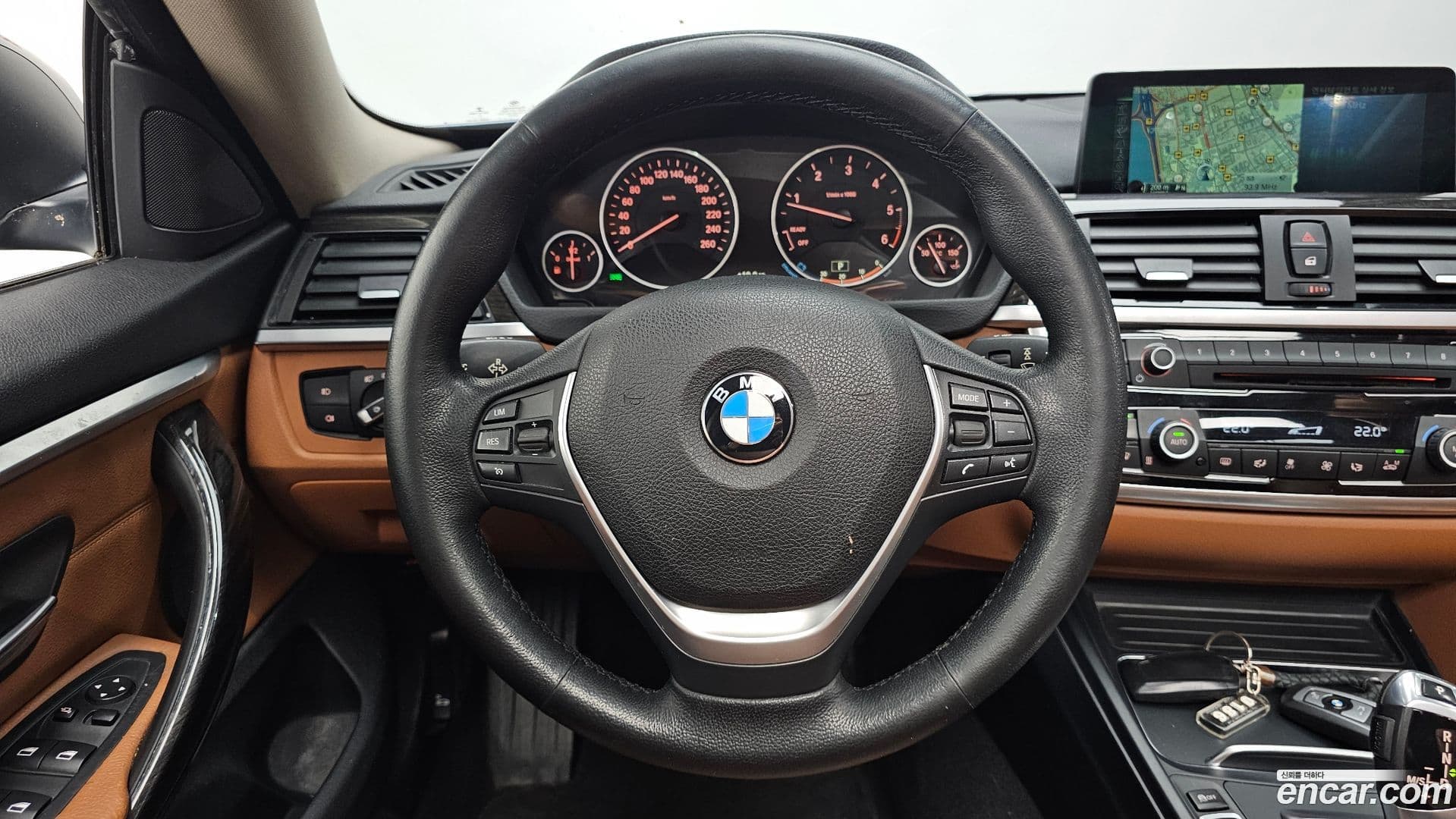 Main__Slider__Photo:4-Series BMW 2015.11-13