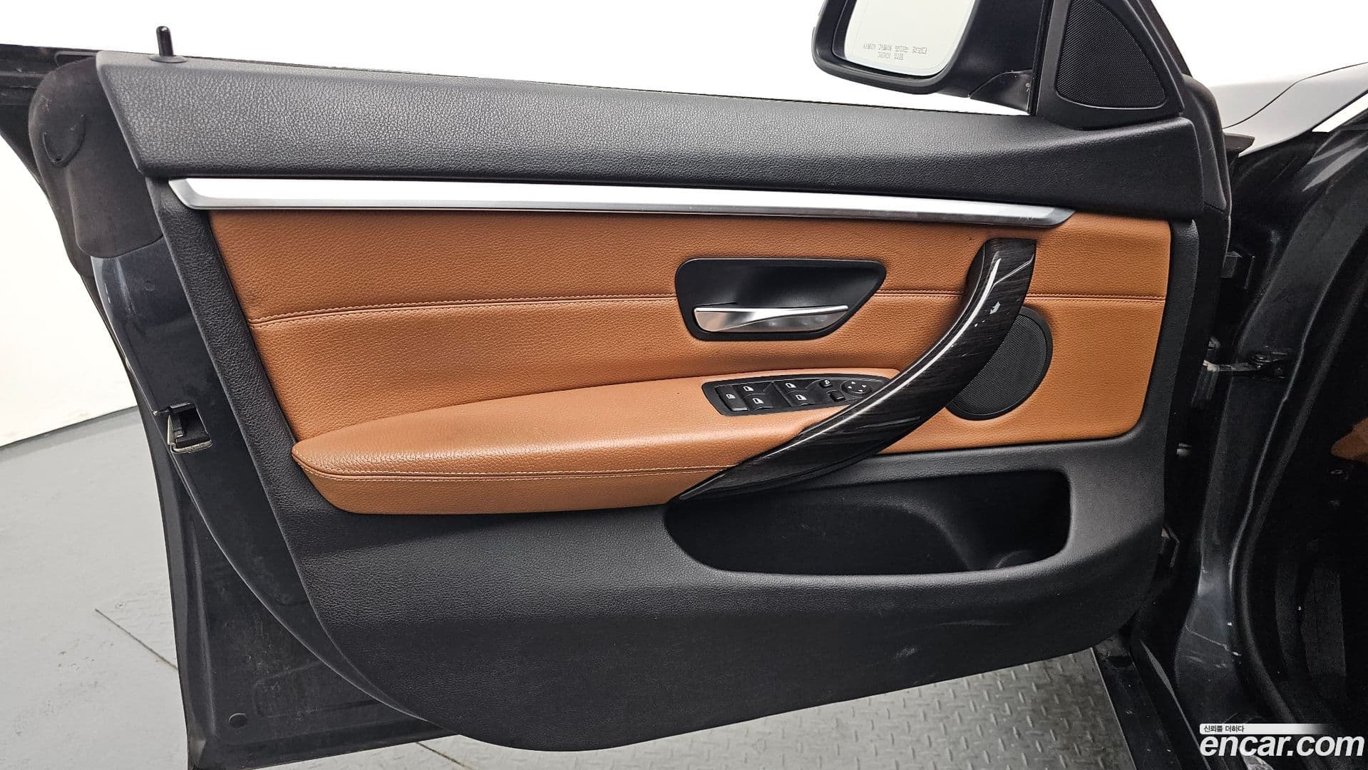Main__Slider__Photo:4-Series BMW 2015.11-24
