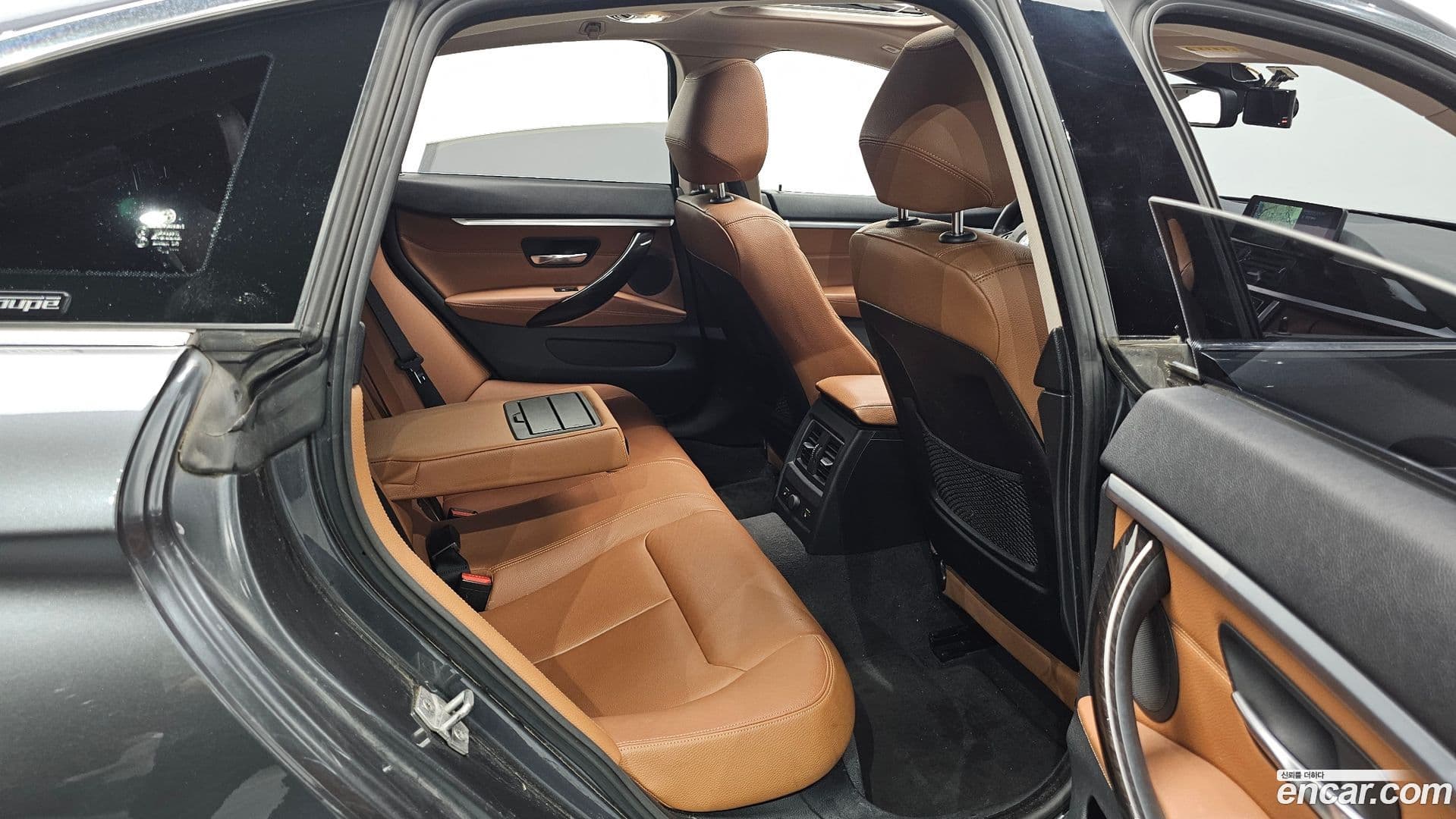 Main__Slider__Photo:4-Series BMW 2015.11-26