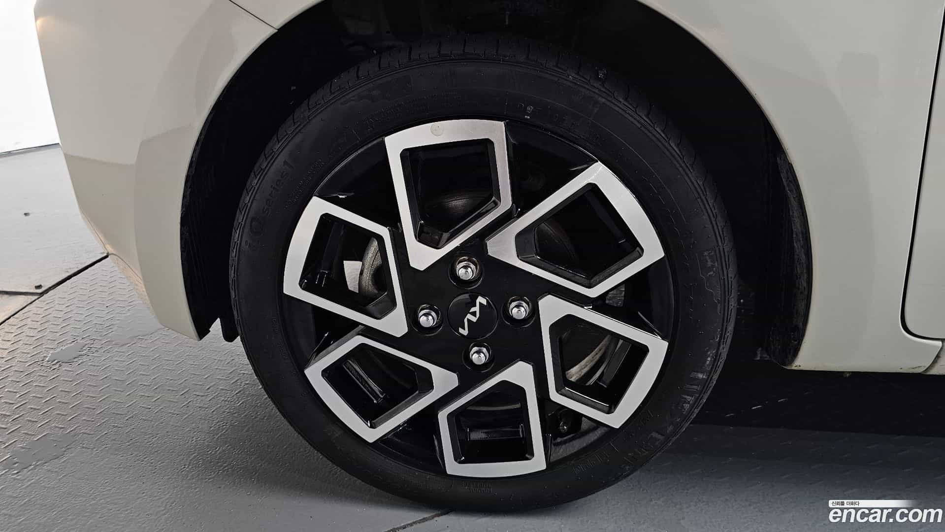 RAY Kia 2023.9-OUTER-005