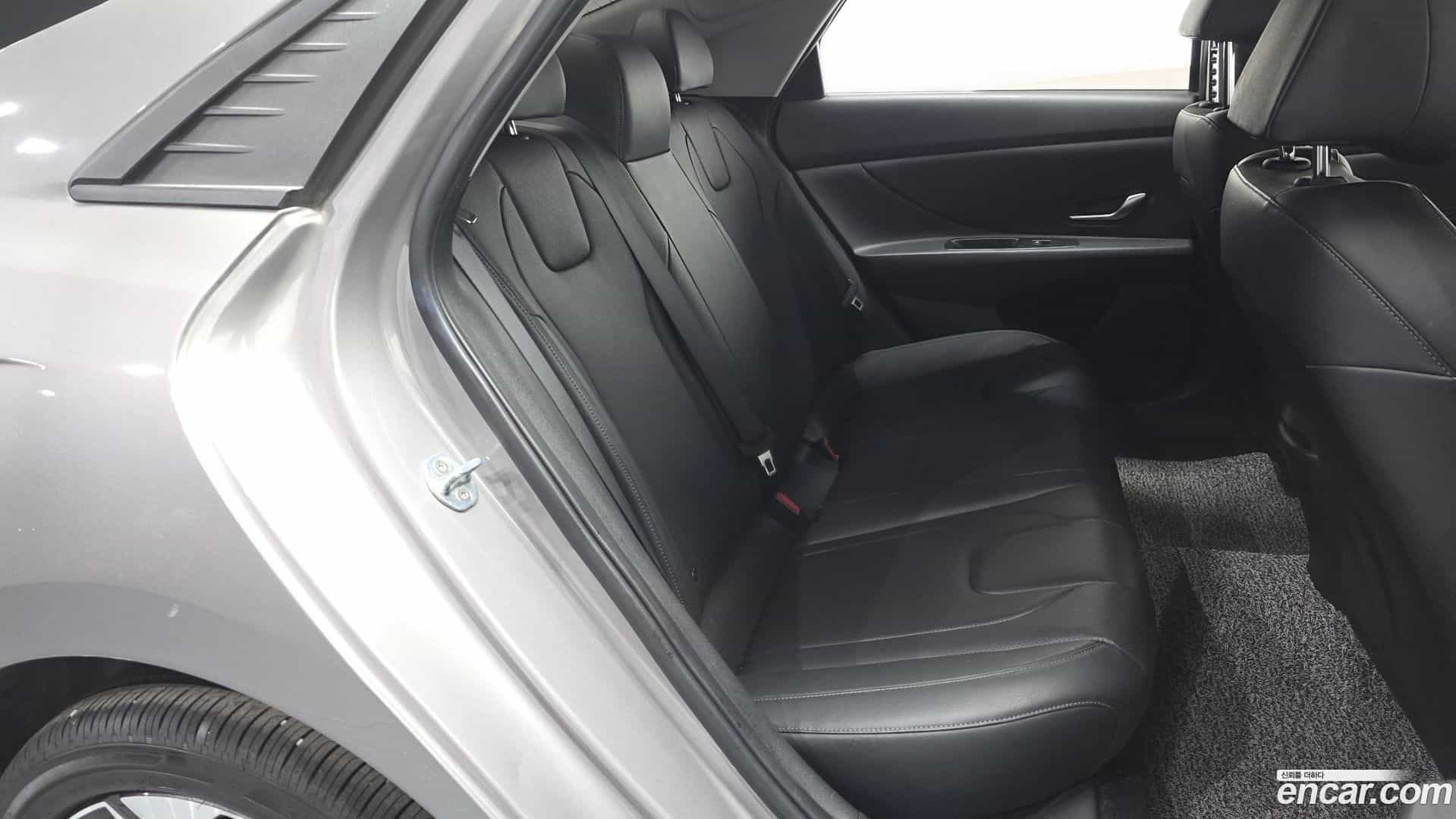 AVANTE Hyundai 2020.5-OPTION-015