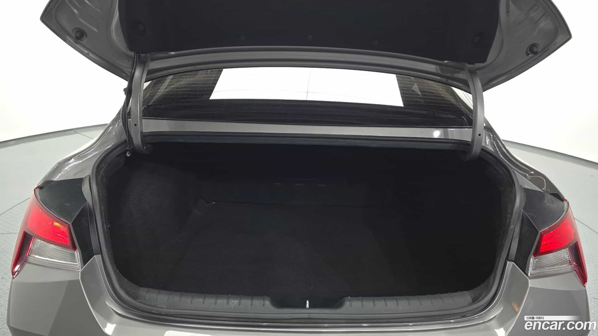 AVANTE Hyundai 2020.5-OPTION-024