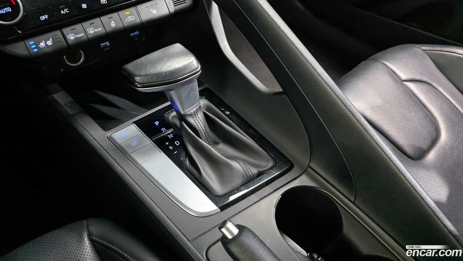 AVANTE Hyundai 2021.6-INNER-009