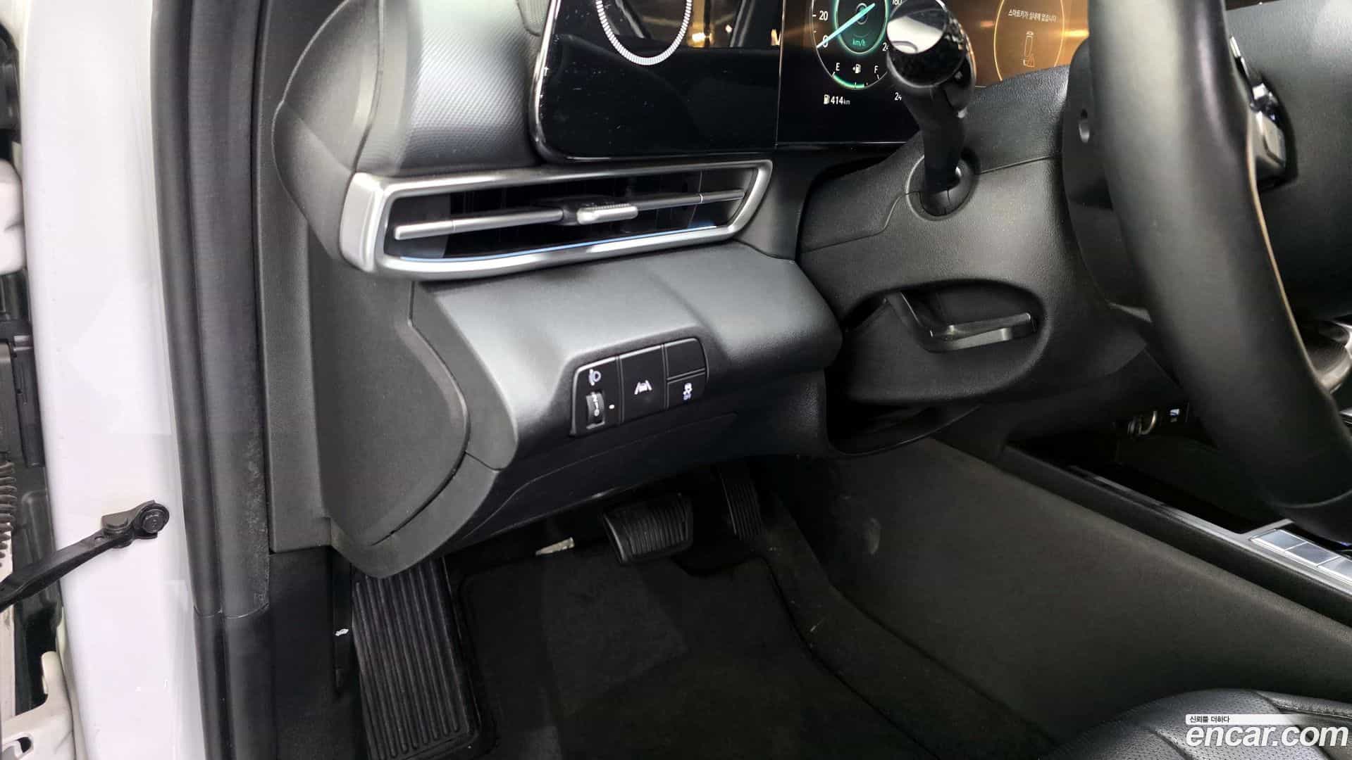 AVANTE Hyundai 2021.6-OPTION-021
