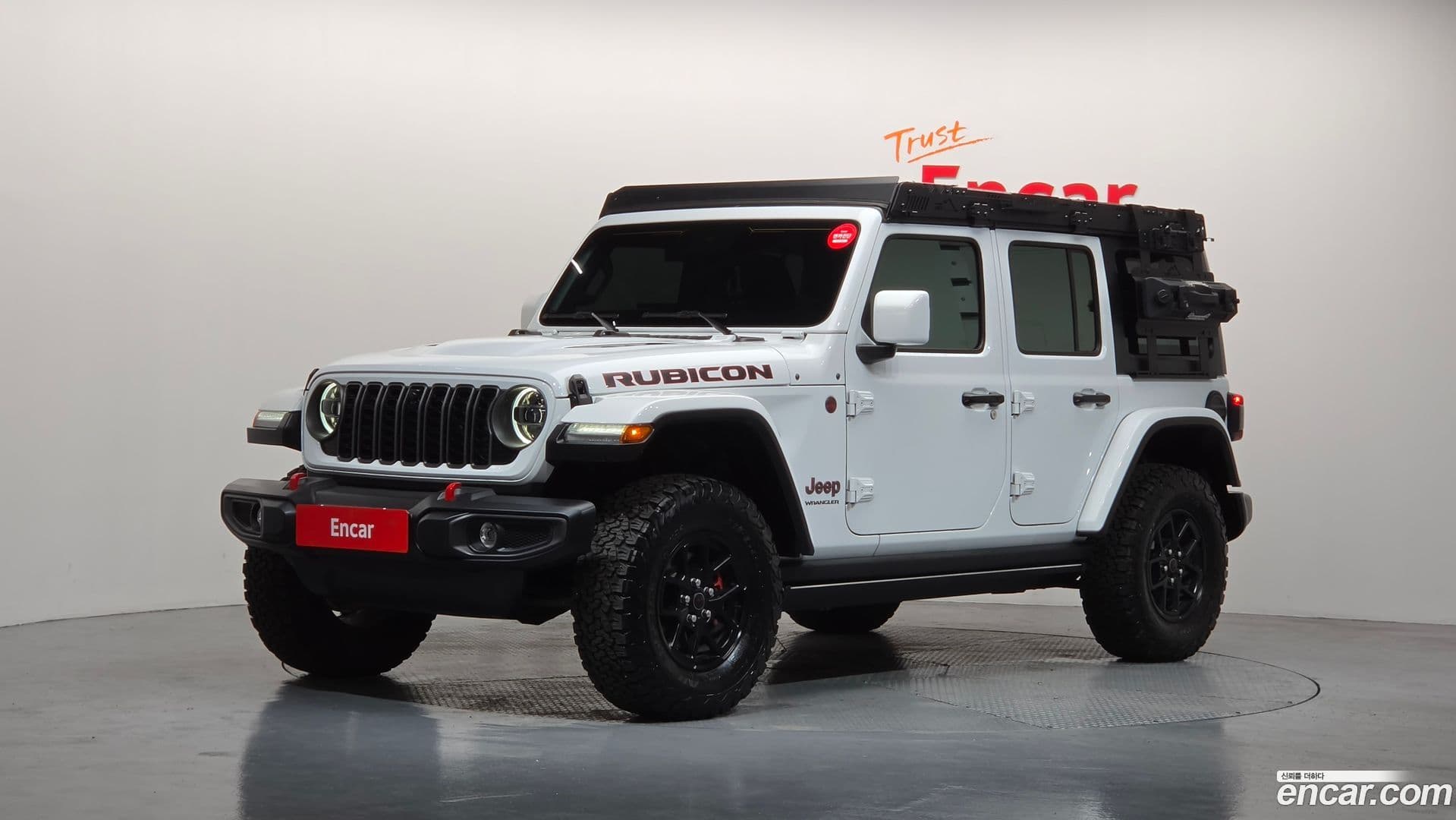Main__Slider__Photo:Wrangler Jeep 2025.0-0