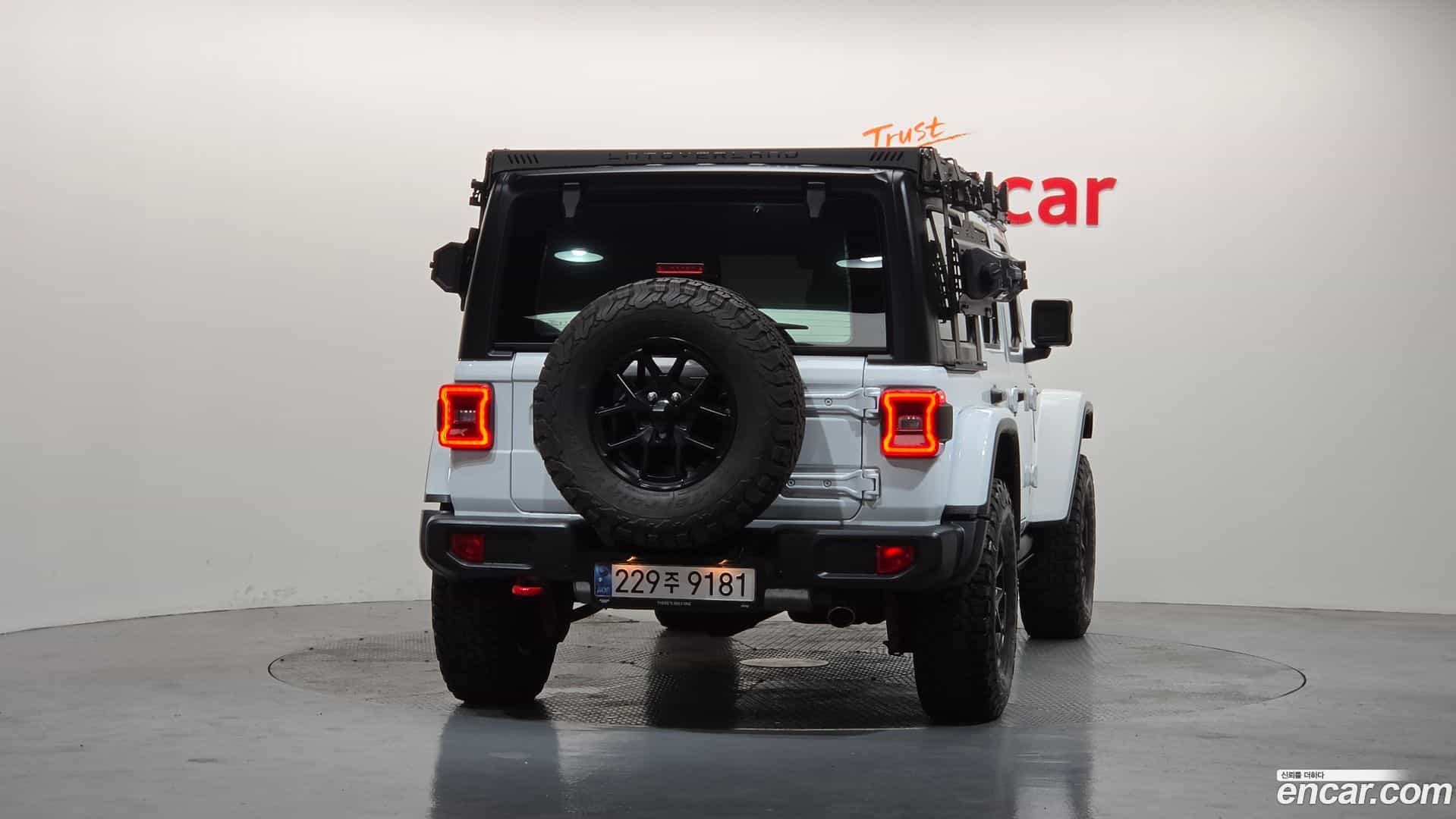 Wrangler Jeep 2025.0-OUTER-004