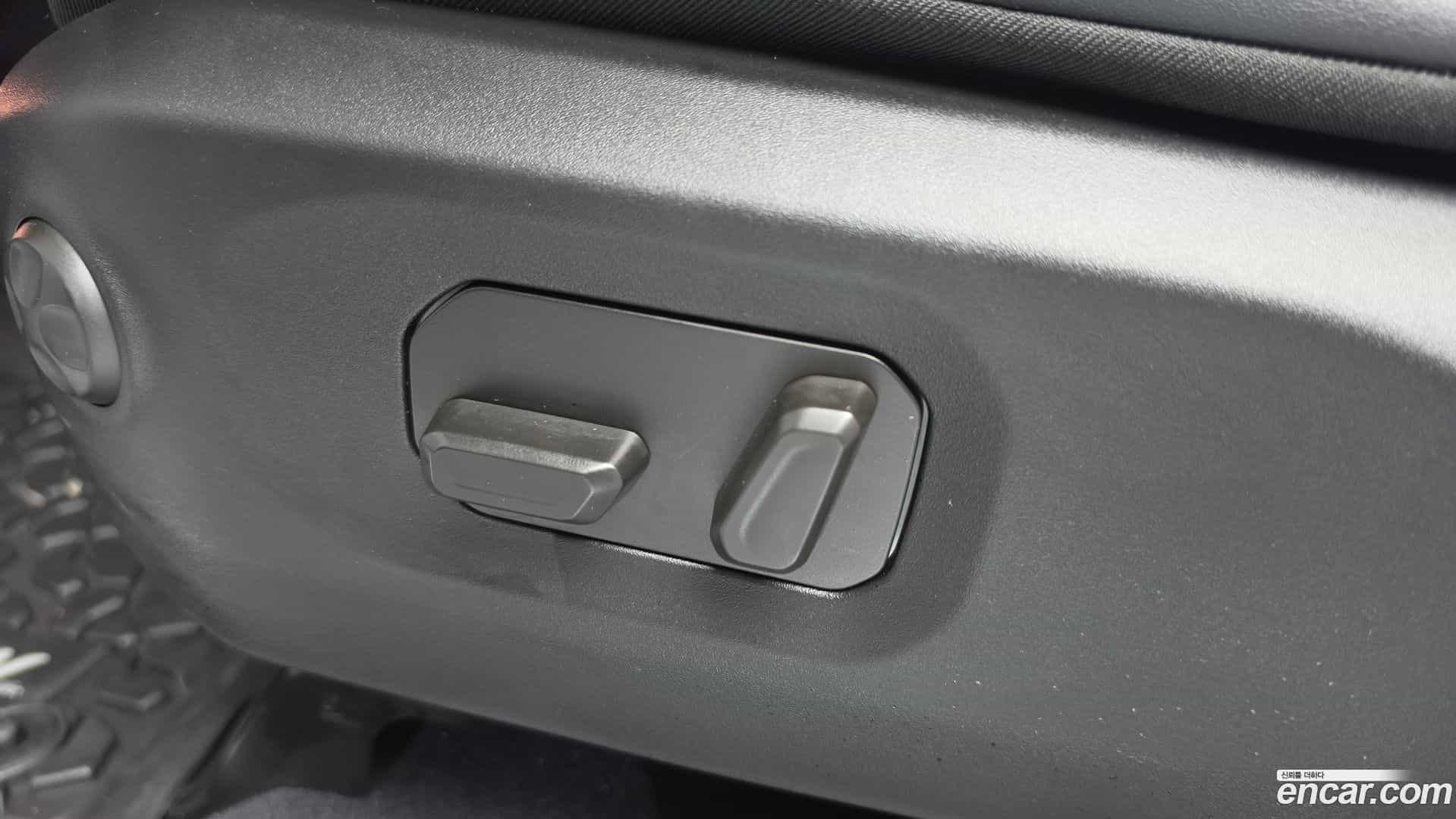 Wrangler Jeep 2025.0-OPTION-019