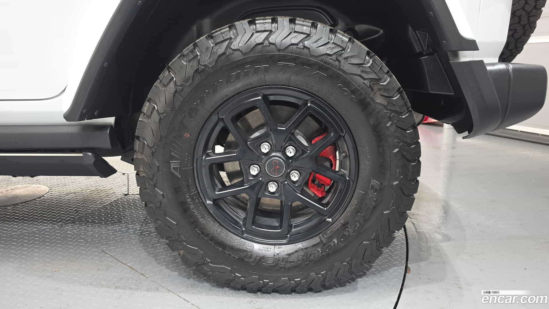 Wrangler Jeep 2025.0-OUTER-031