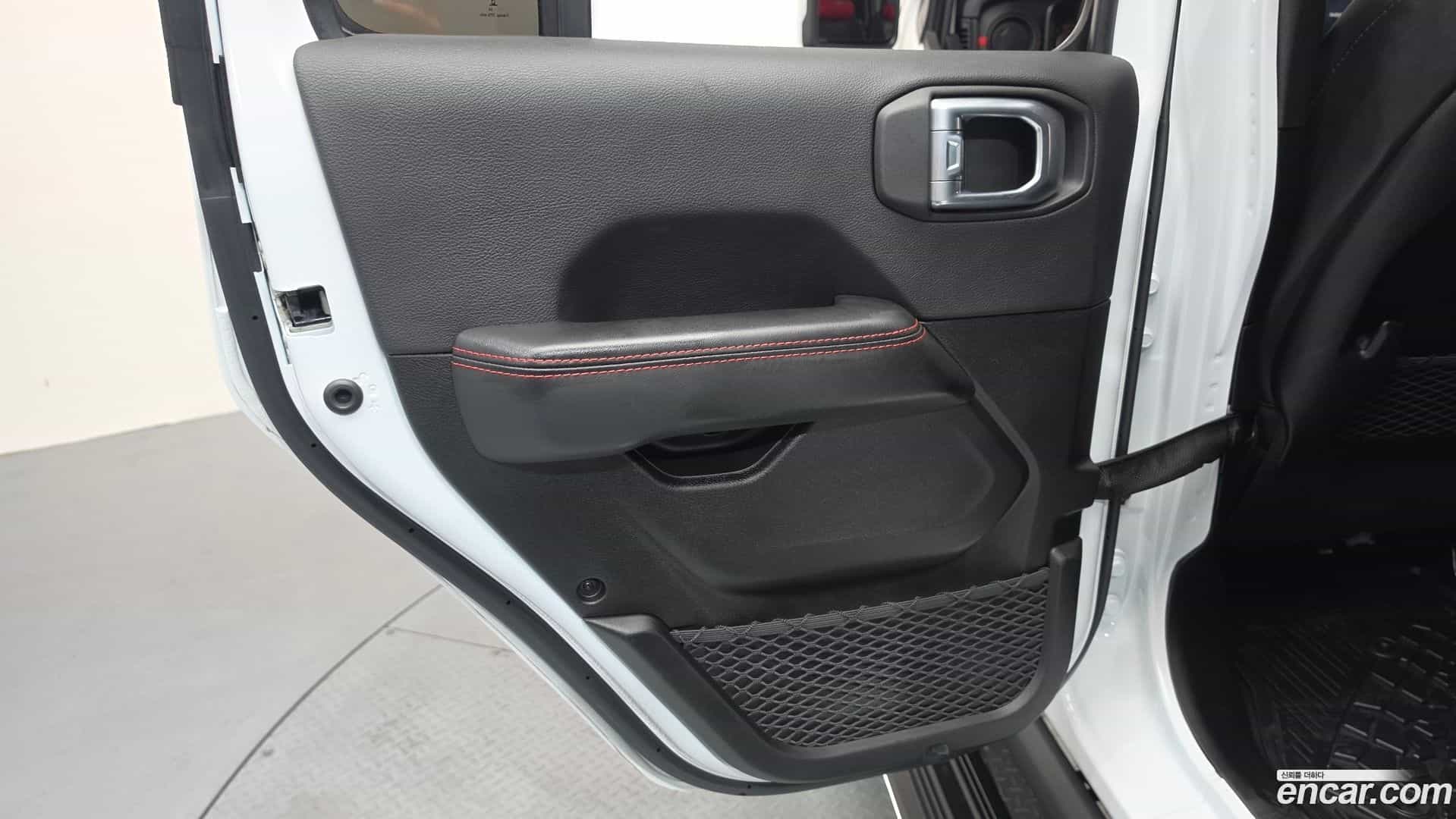 Wrangler Jeep 2025.0-INNER-035