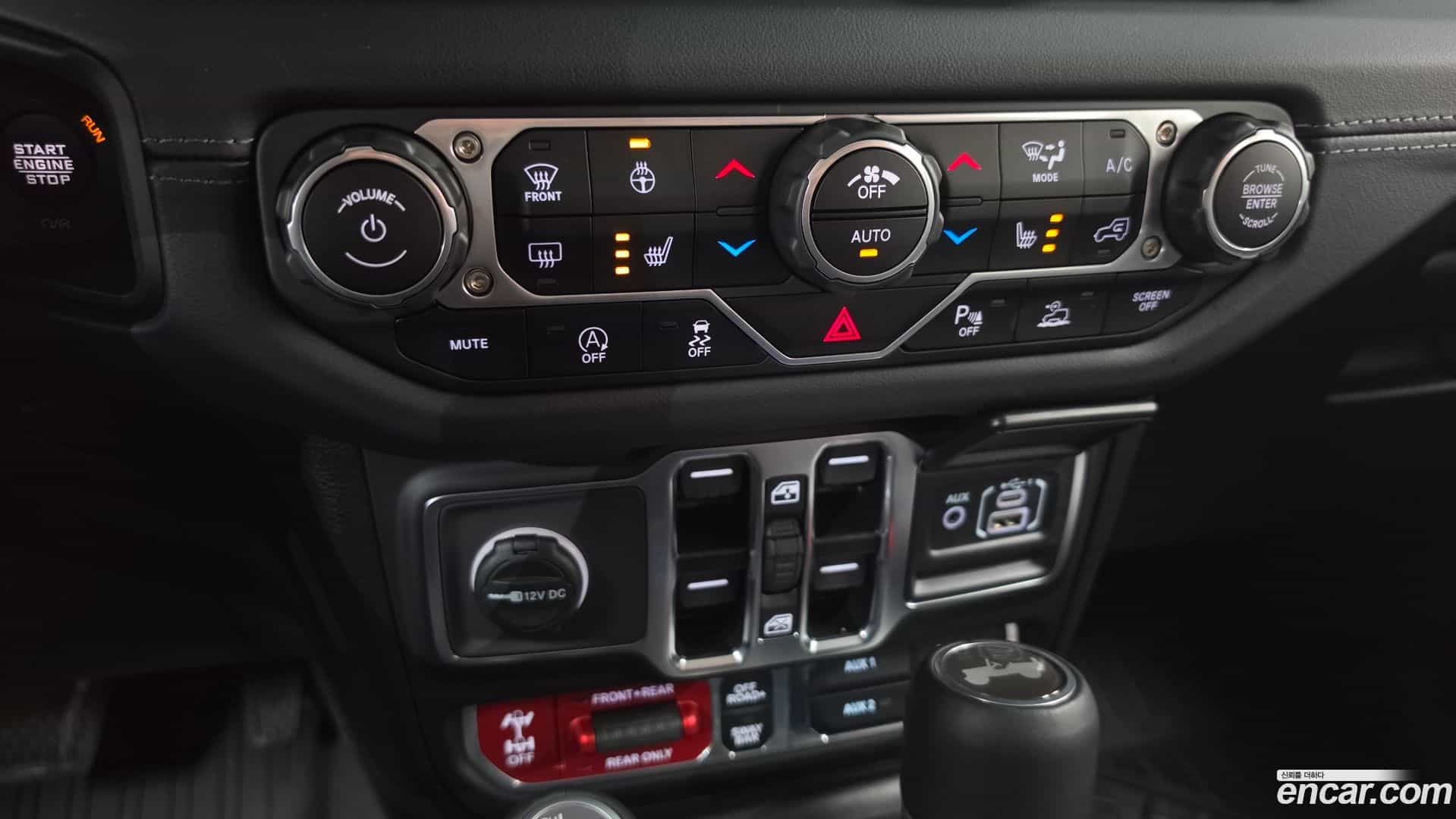 Wrangler Jeep 2025.0-OPTION-044