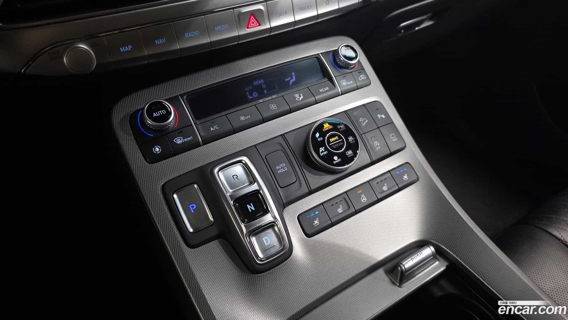 Palisade Hyundai 2020.1-INNER-009