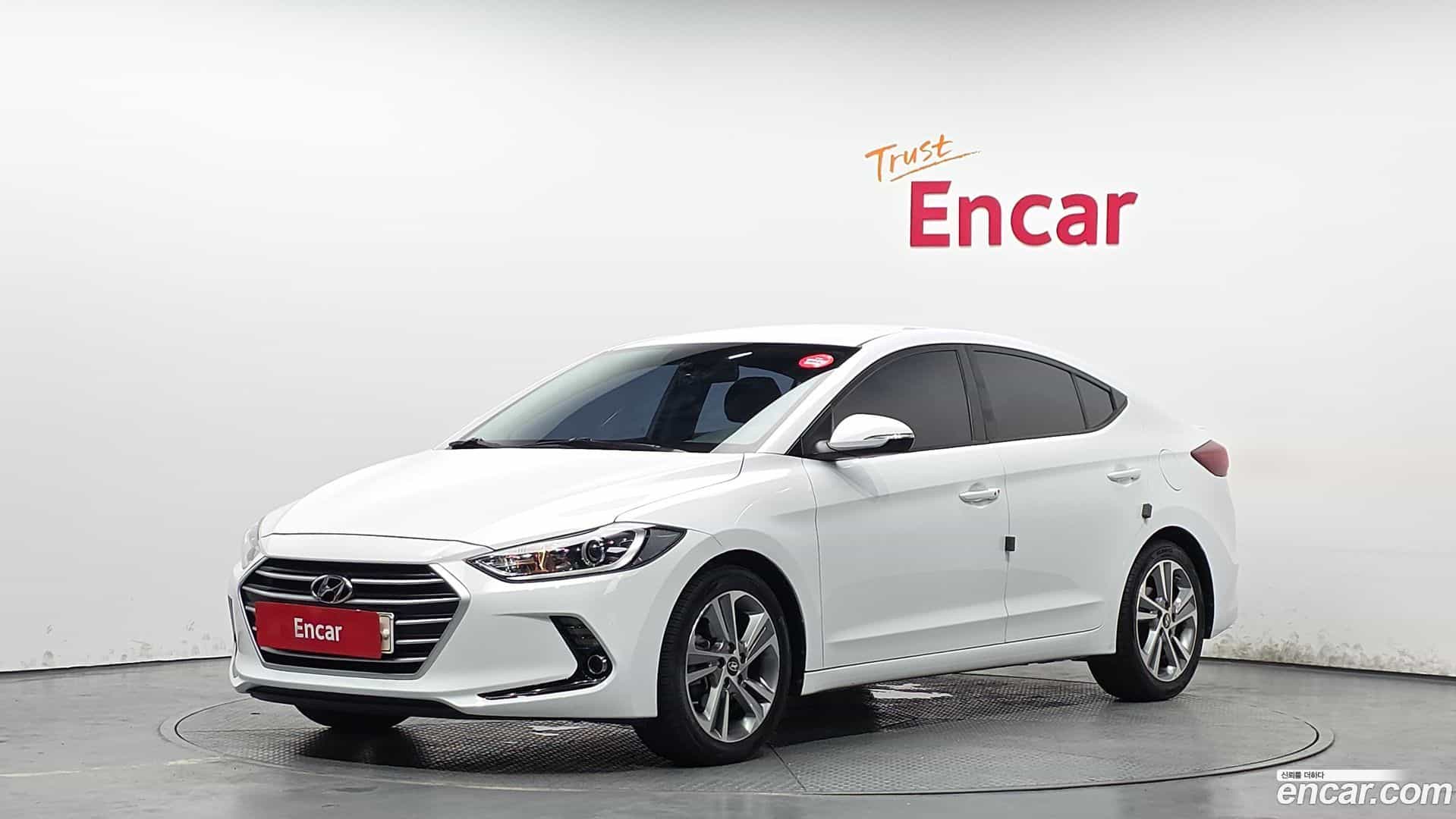 AVANTE Hyundai 2018.4-OUTER-001
