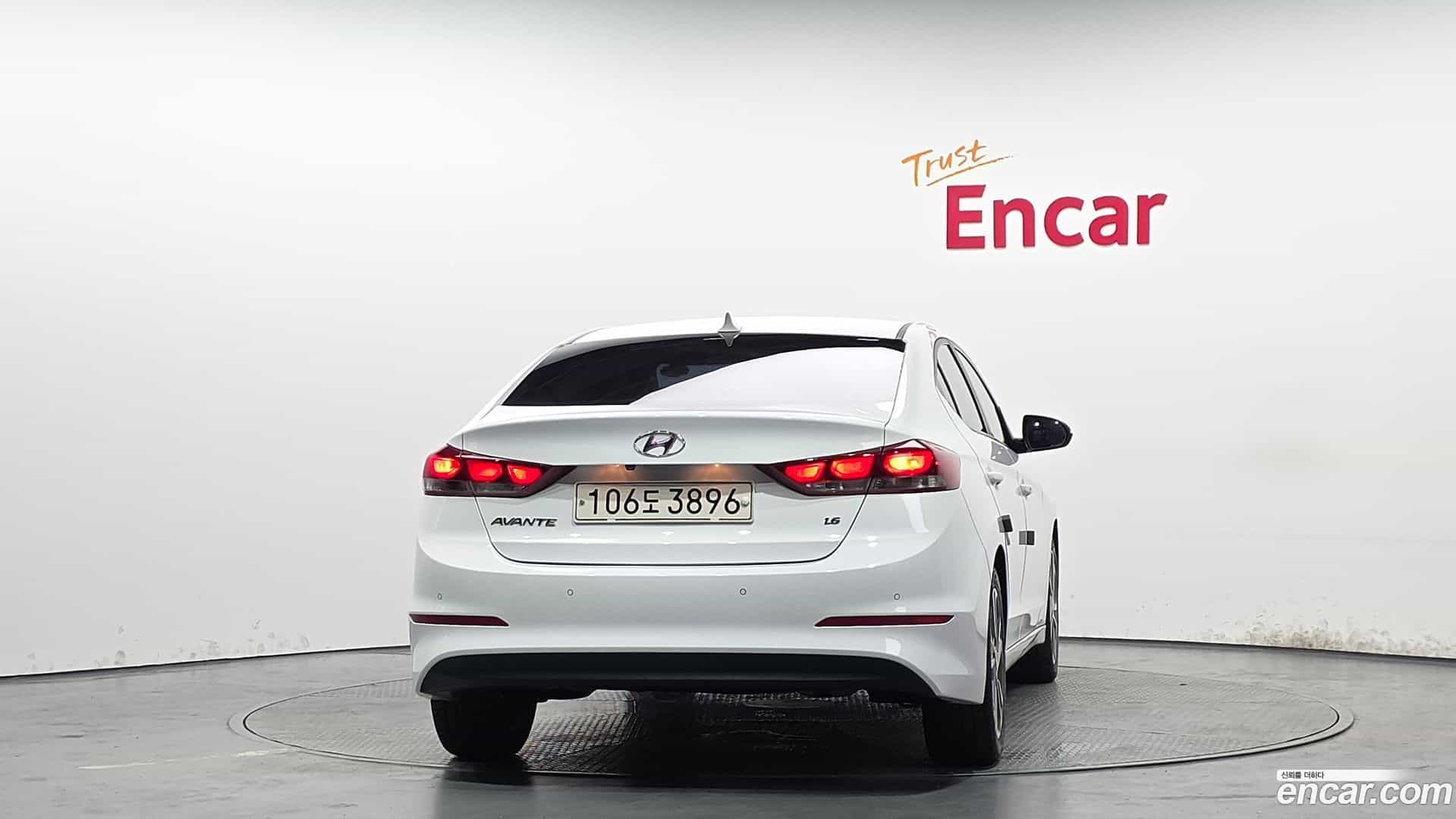 AVANTE Hyundai 2018.4-OUTER-004