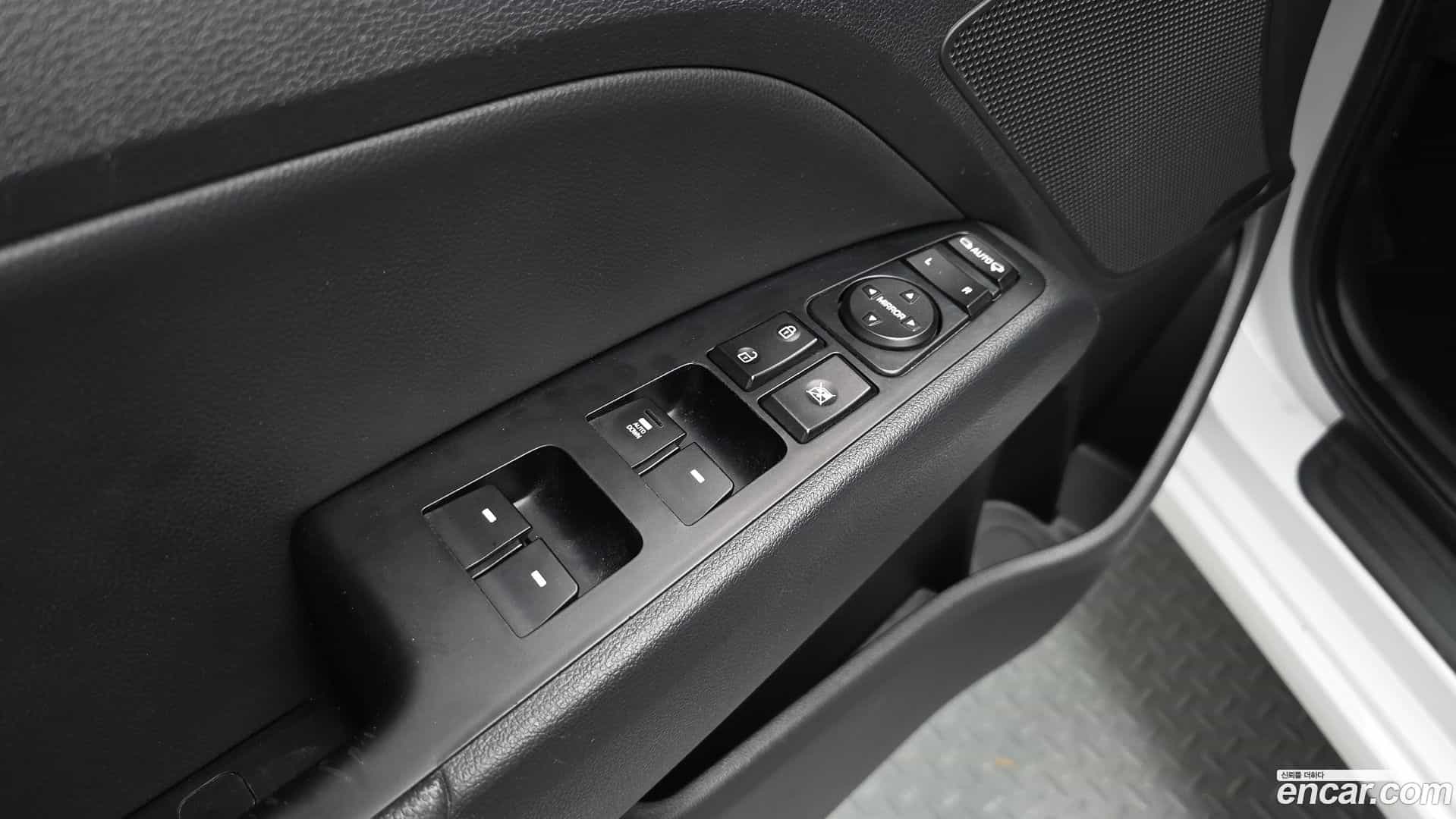 AVANTE Hyundai 2018.4-OPTION-042