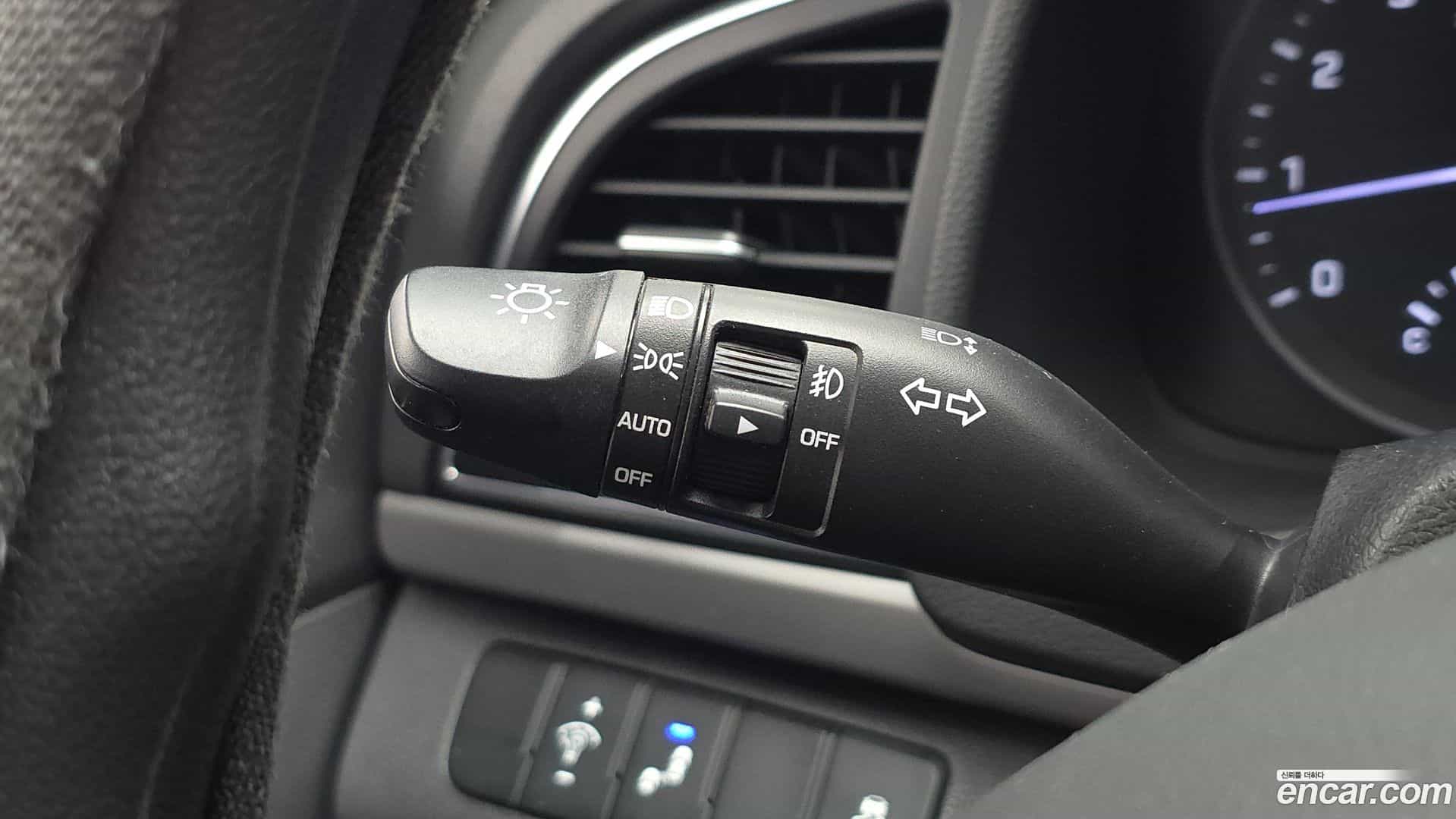 AVANTE Hyundai 2018.4-OPTION-043