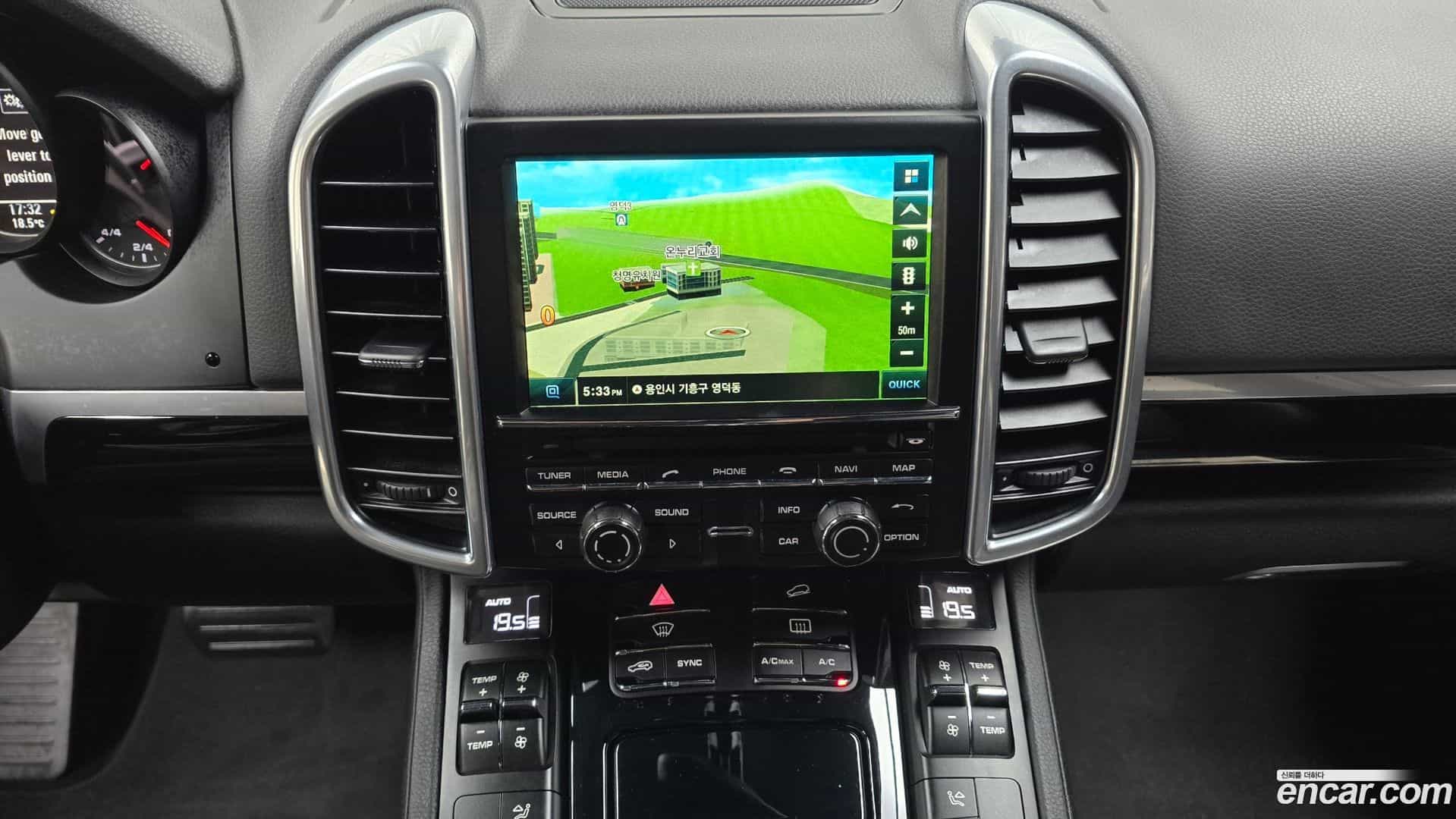 Cayenne Porsche 2015.6-OPTION-018