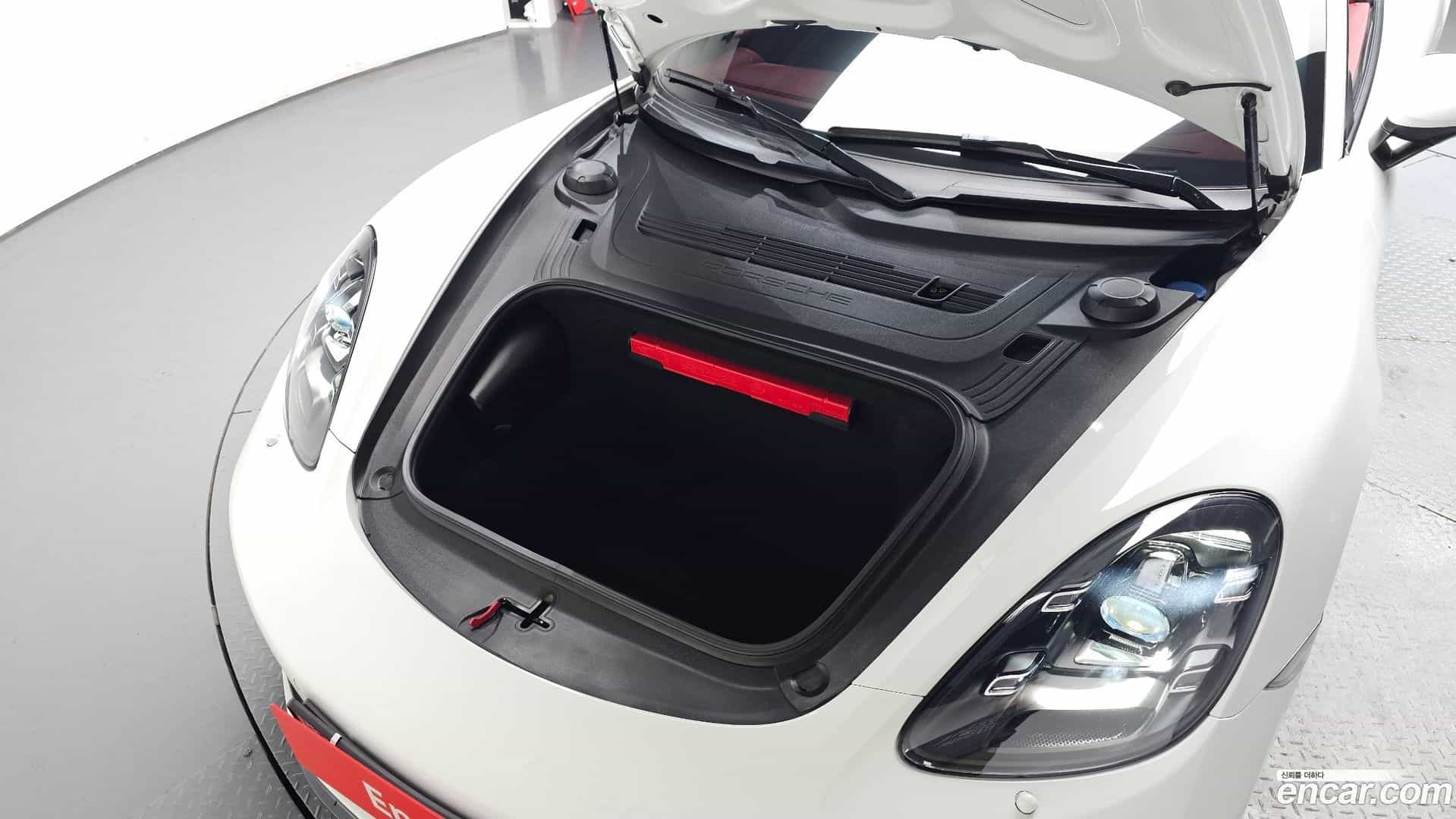 718 Porsche 2019.8-OUTER-006