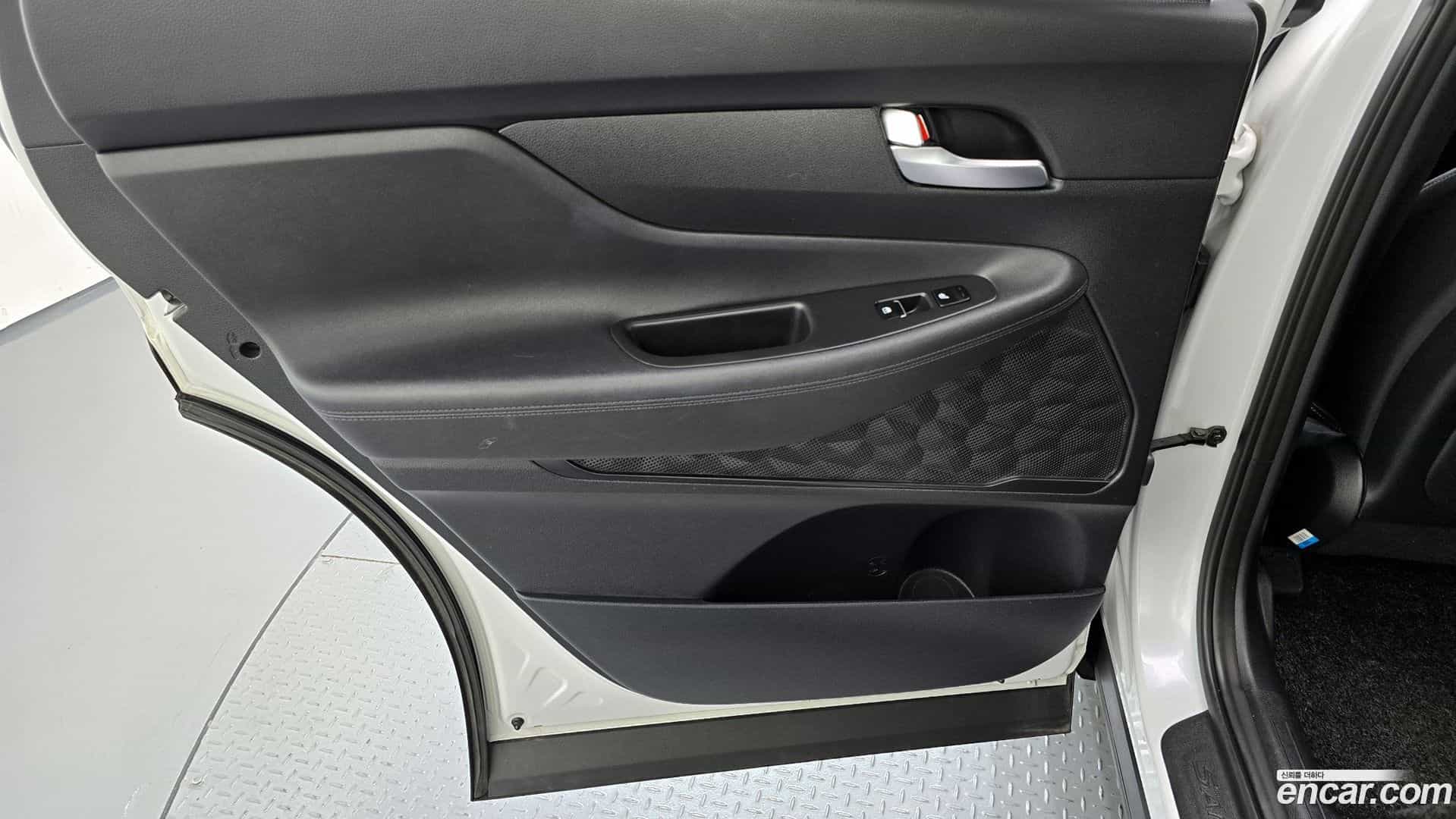 Santafe Hyundai 2021.2-INNER-035