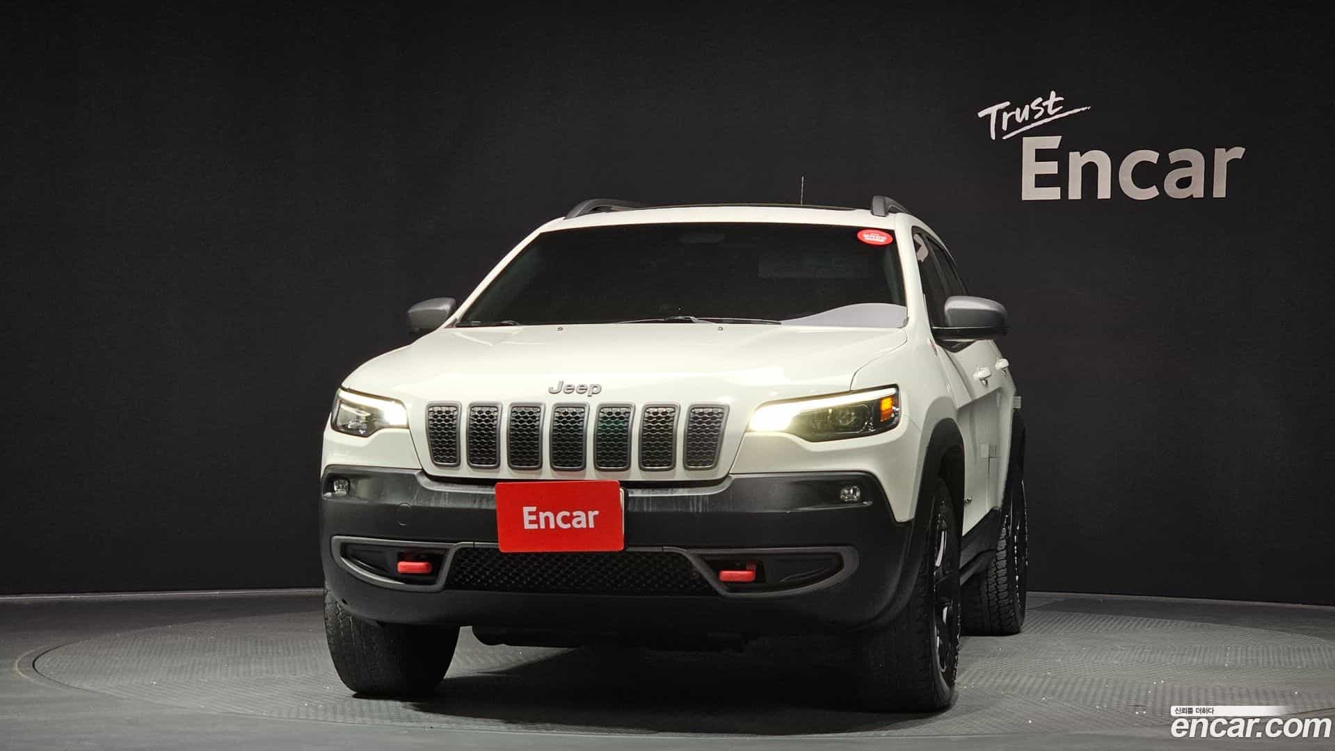 Cherokee Jeep 2019.11-OUTER-003