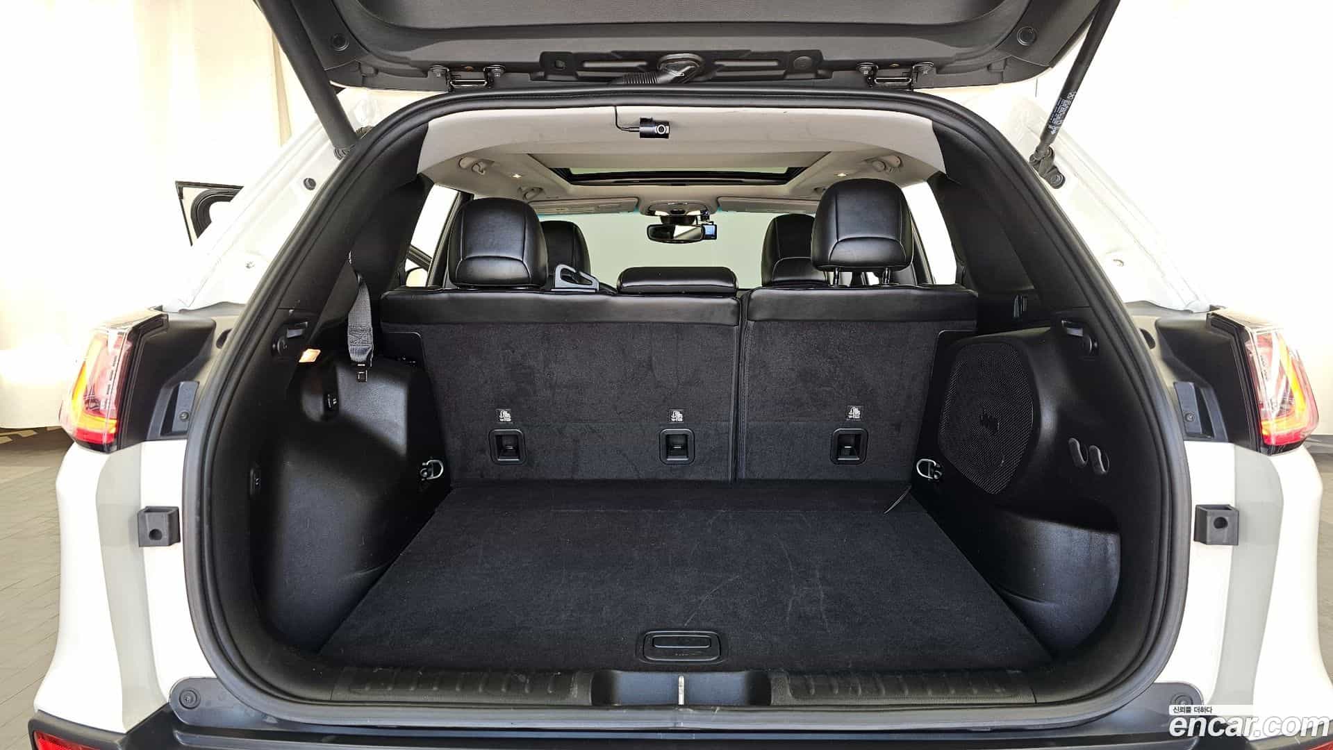 Cherokee Jeep 2019.11-OPTION-024