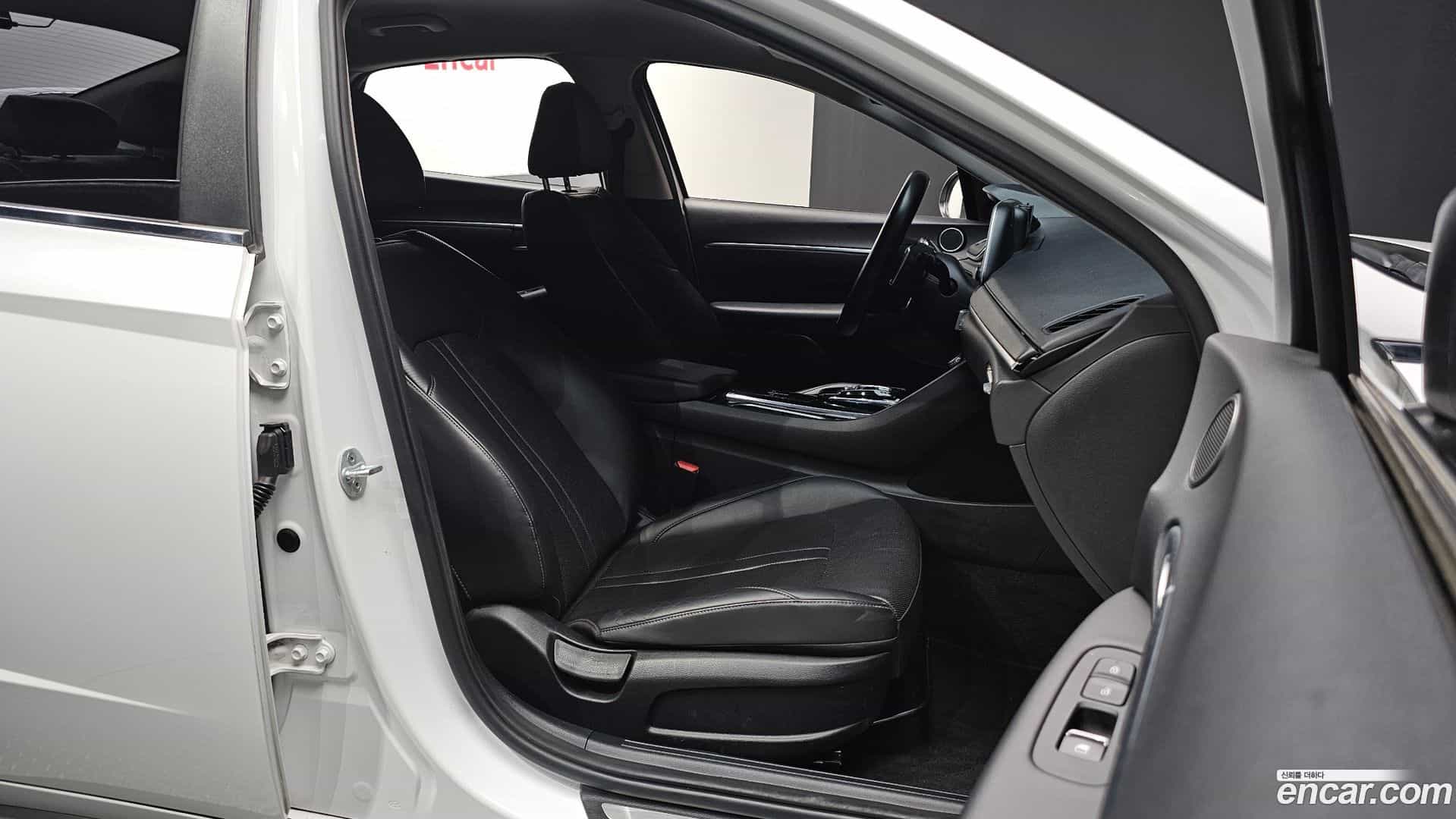 Sonata Hyundai 2019.4-INNER-010