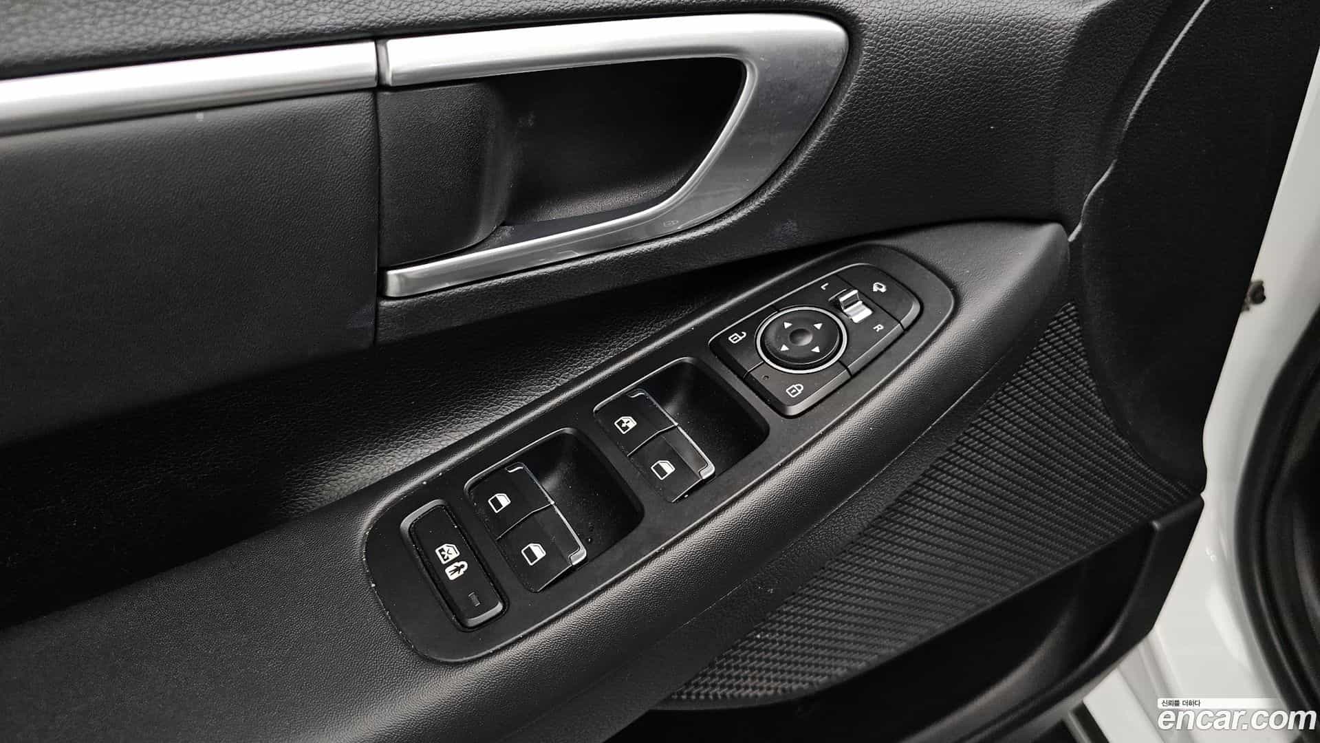 Sonata Hyundai 2019.4-OPTION-021