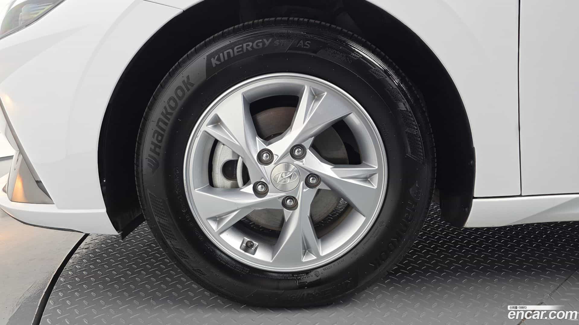 AVANTE Hyundai 2020.10-OUTER-005