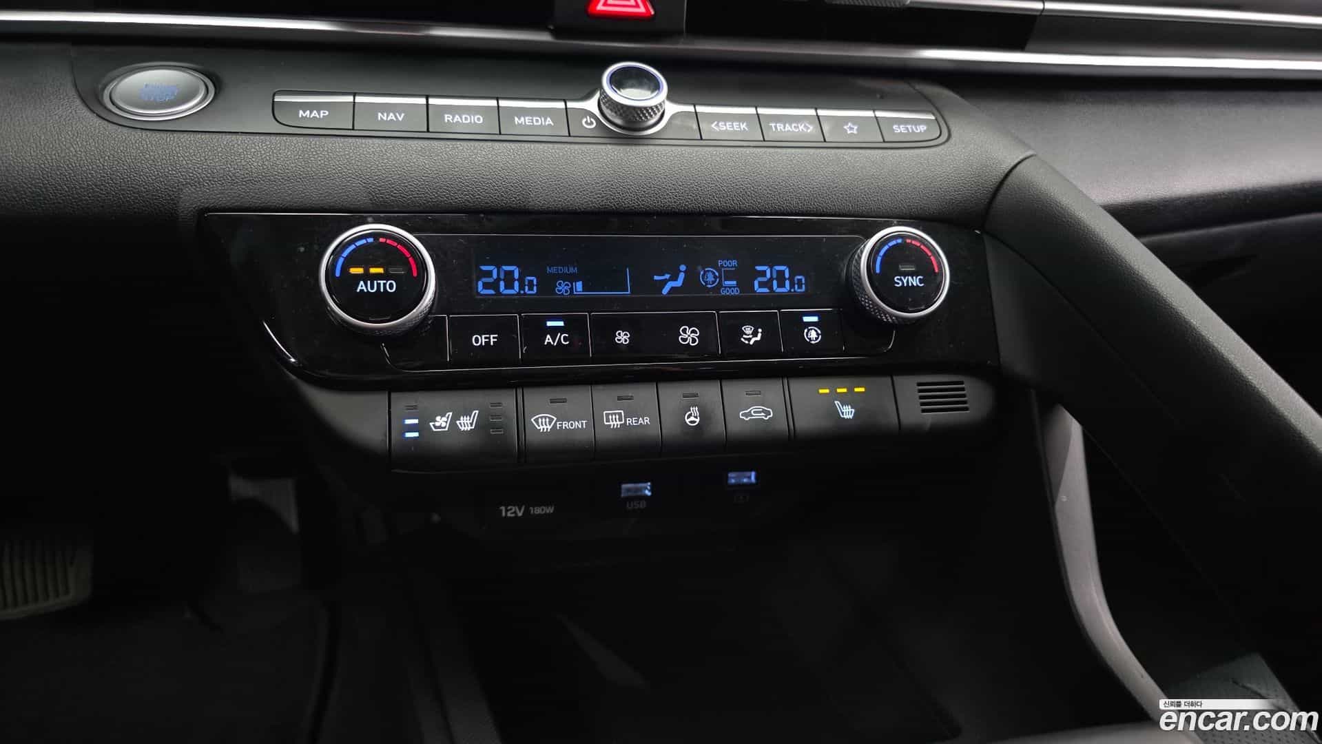 AVANTE Hyundai 2020.10-OPTION-021