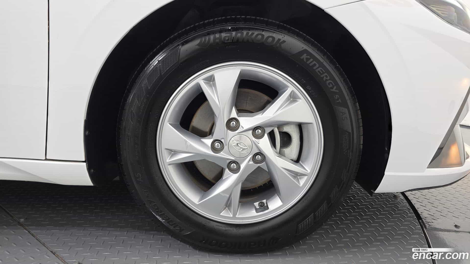 AVANTE Hyundai 2020.10-OUTER-031