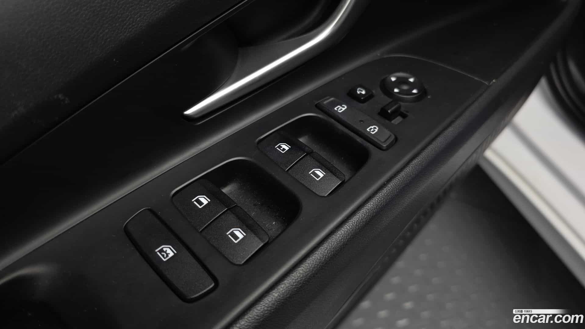 AVANTE Hyundai 2020.10-OPTION-042
