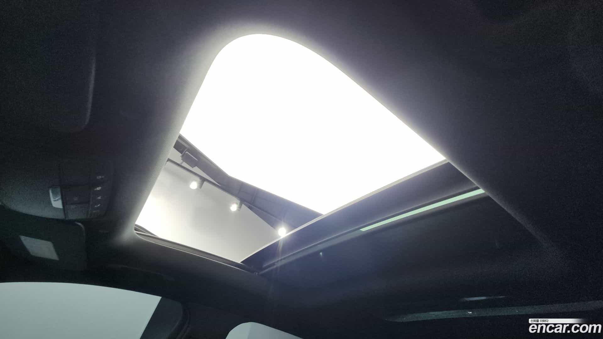 GLC-Class Mercedes-Benz 2021.11-OPTION-022