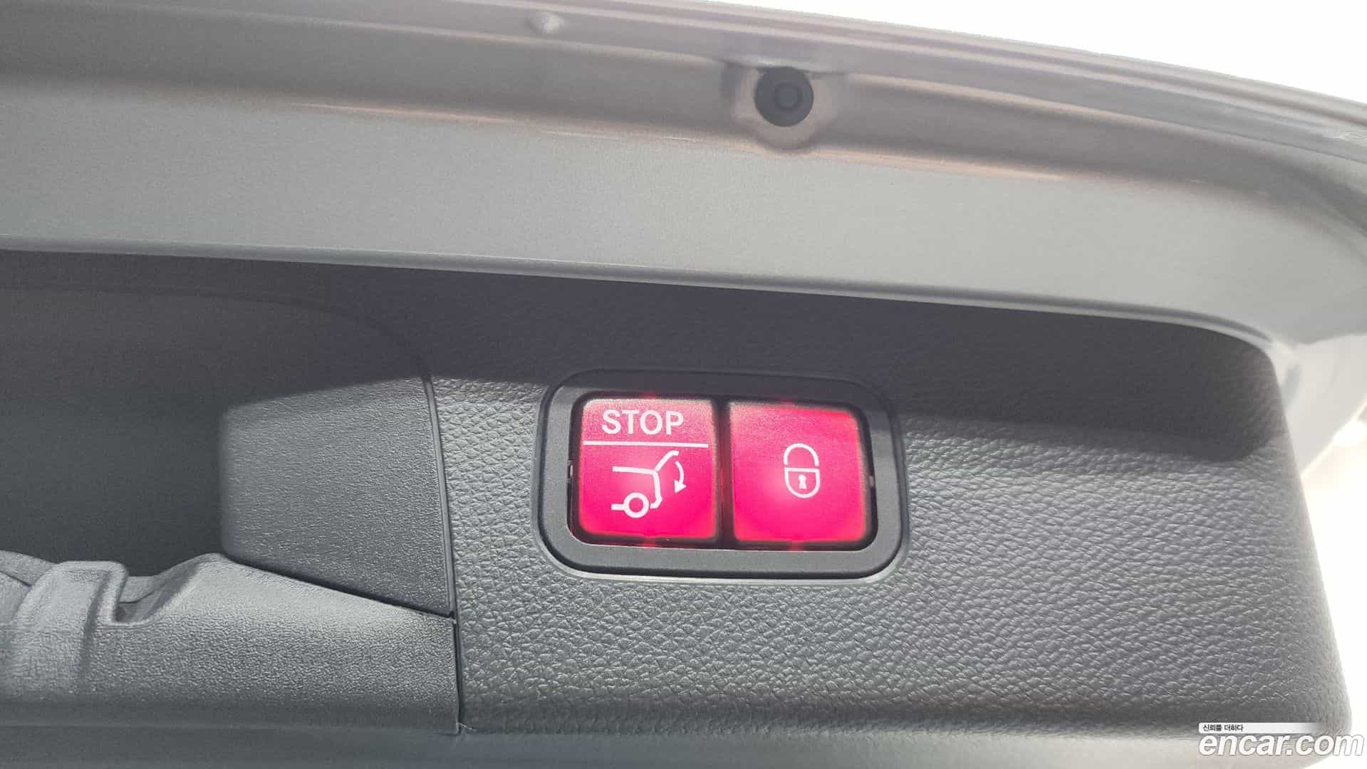 GLC-Class Mercedes-Benz 2021.11-OPTION-023