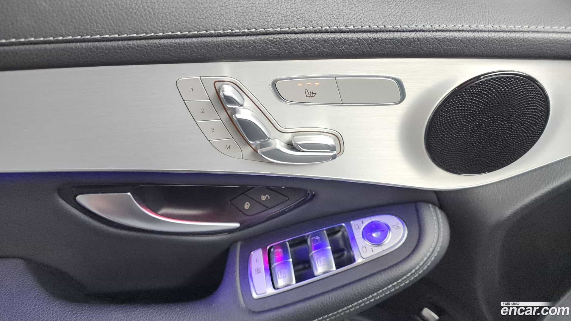 GLC-Class Mercedes-Benz 2021.11-OPTION-043