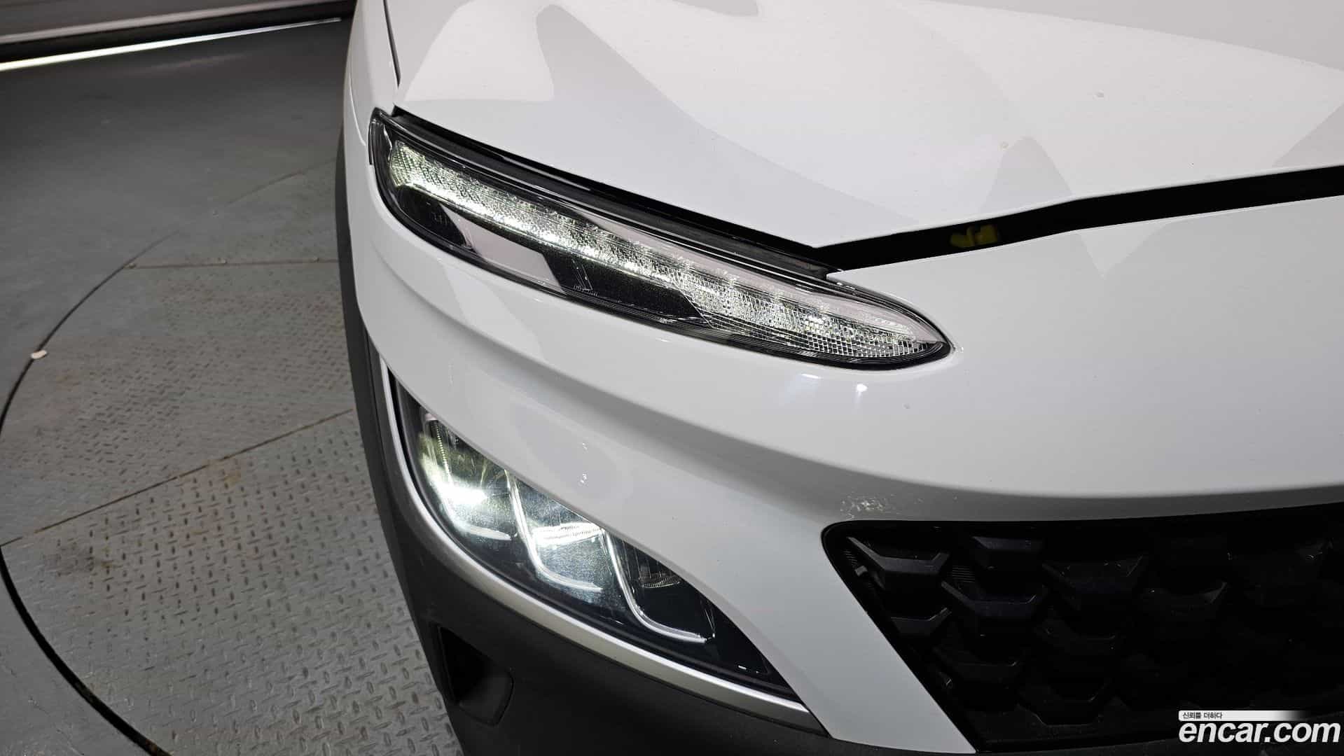 Kona Hyundai 2023.2-OUTER-032