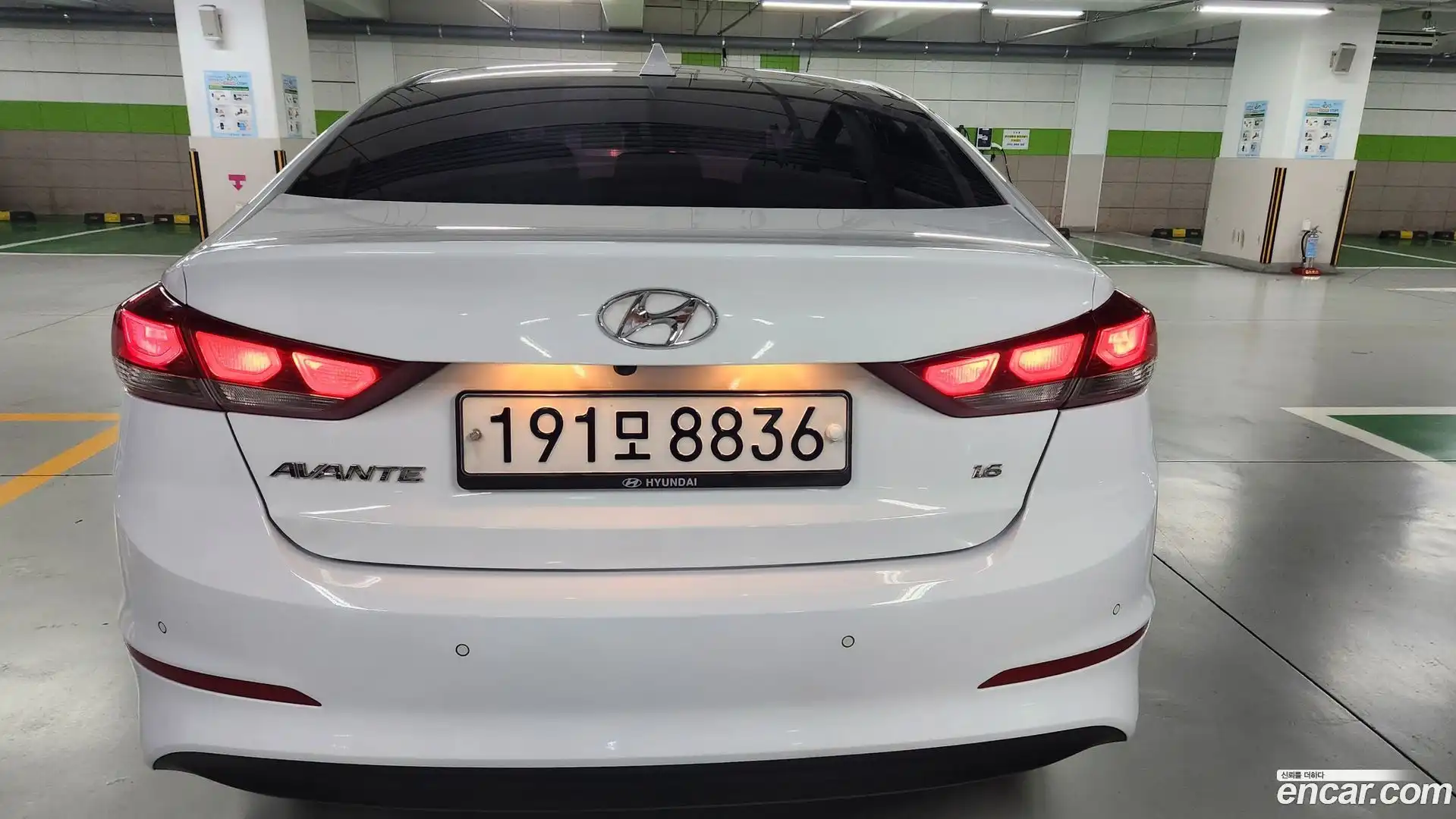 AVANTE Hyundai 2018.1-OUTER-004