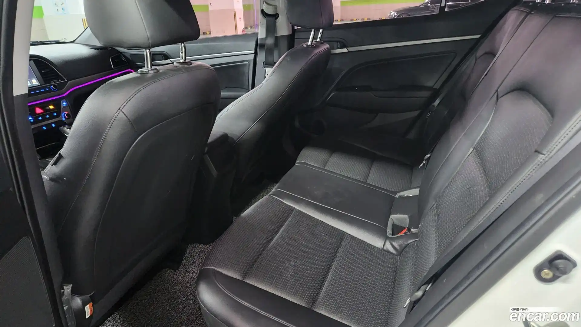 AVANTE Hyundai 2018.1-OPTION-017