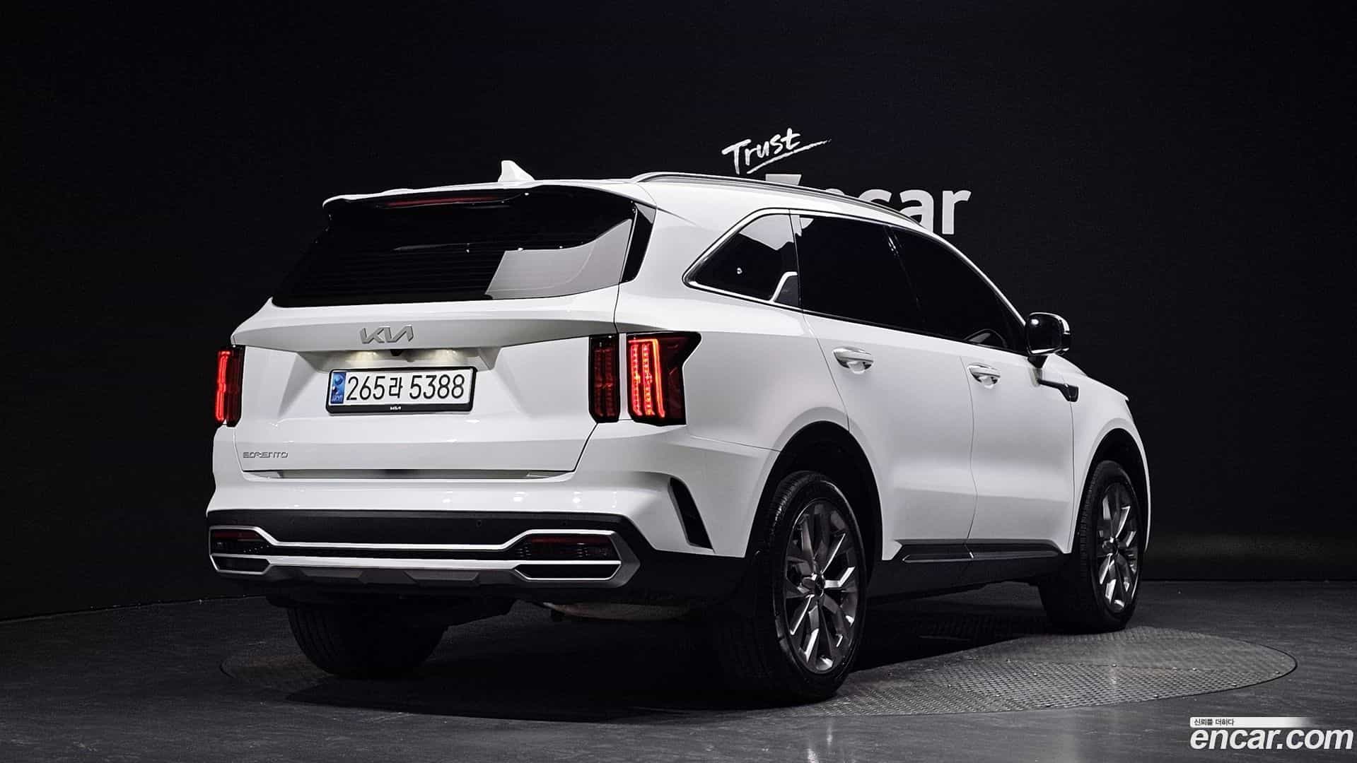 Sorento Kia 2023.4-OUTER-002