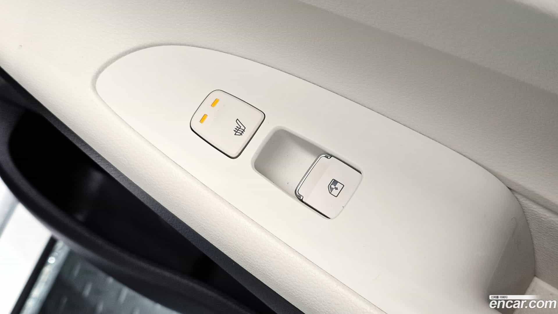 Grandeur Hyundai 2021.4-OPTION-023