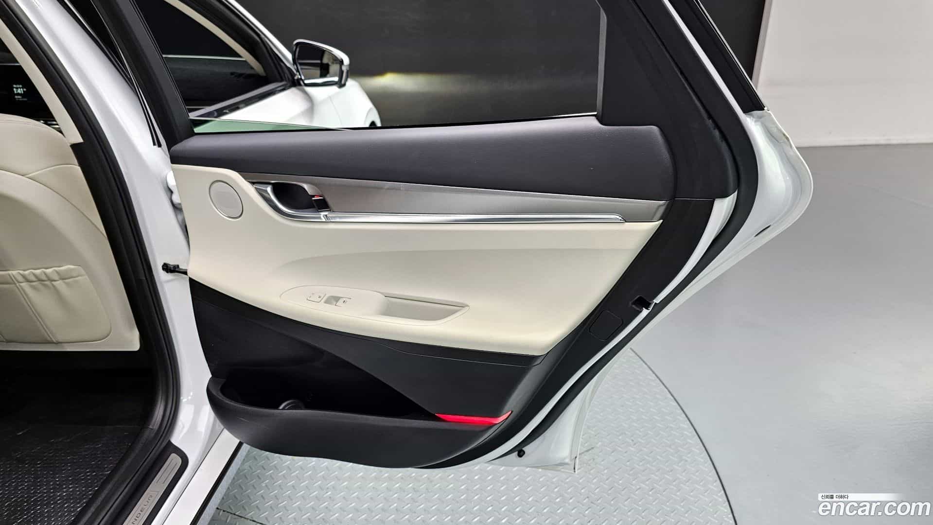 Grandeur Hyundai 2021.4-INNER-035
