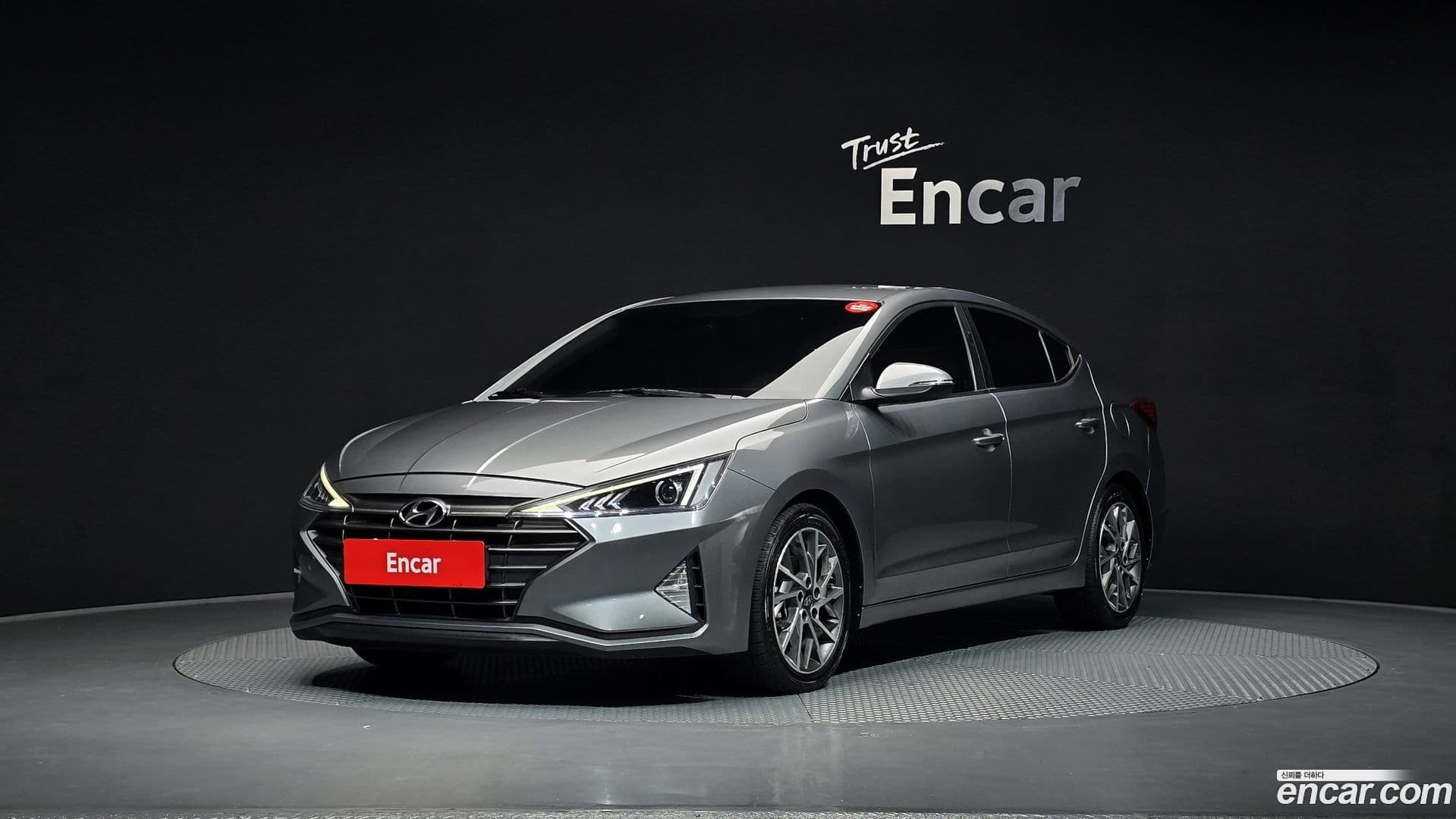 Main__Slider__Photo:AVANTE Hyundai 2018.9-0