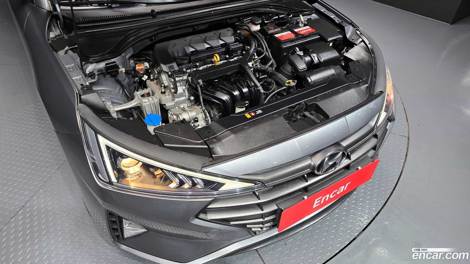 AVANTE Hyundai 2018.9-OUTER-006