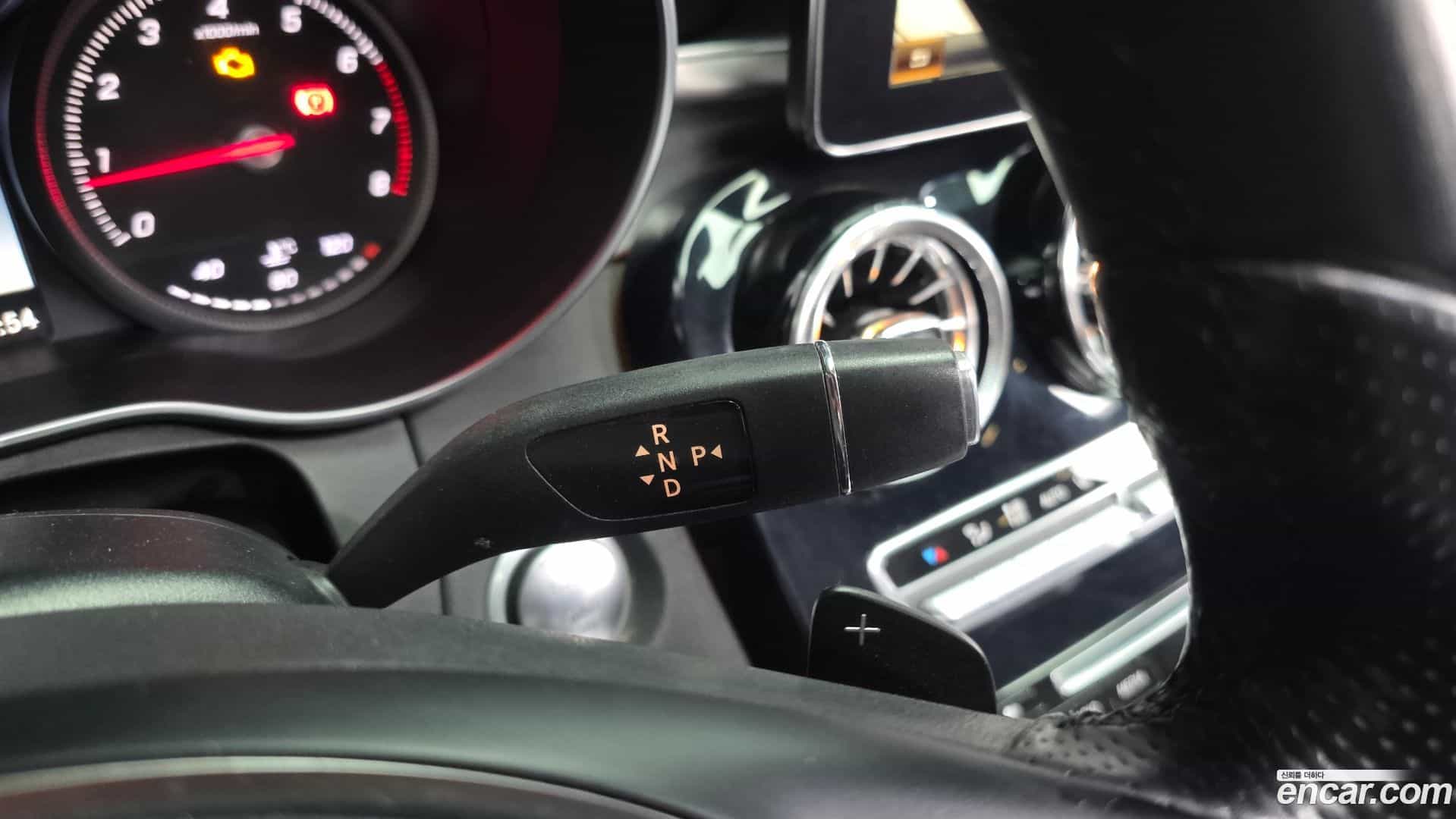 C-Class Mercedes-Benz 2016.3-INNER-009